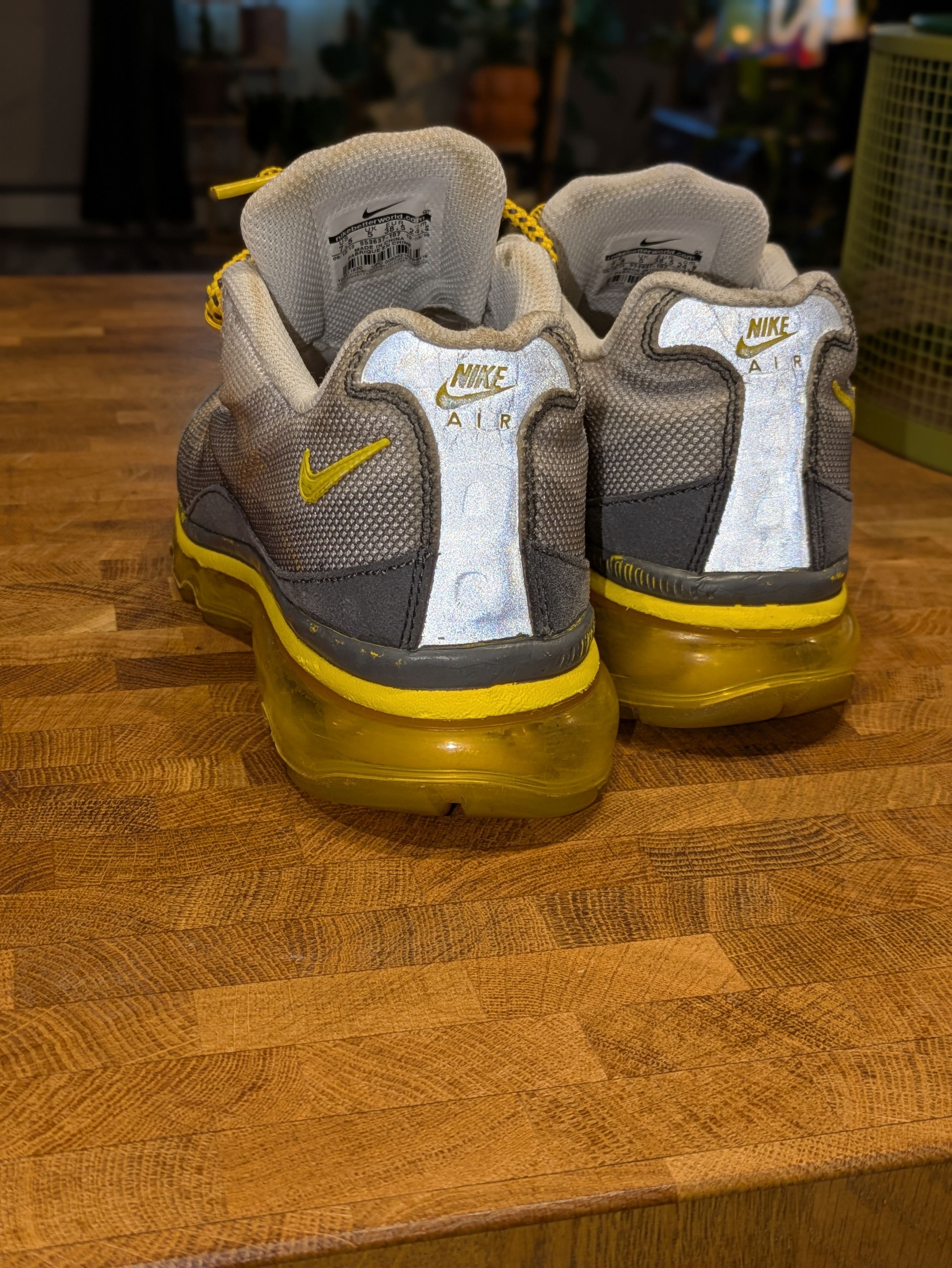 Nike Nike Air Max 95 Livestrong Size US 7.5 / IT 37.5 - 6 Thumbnail