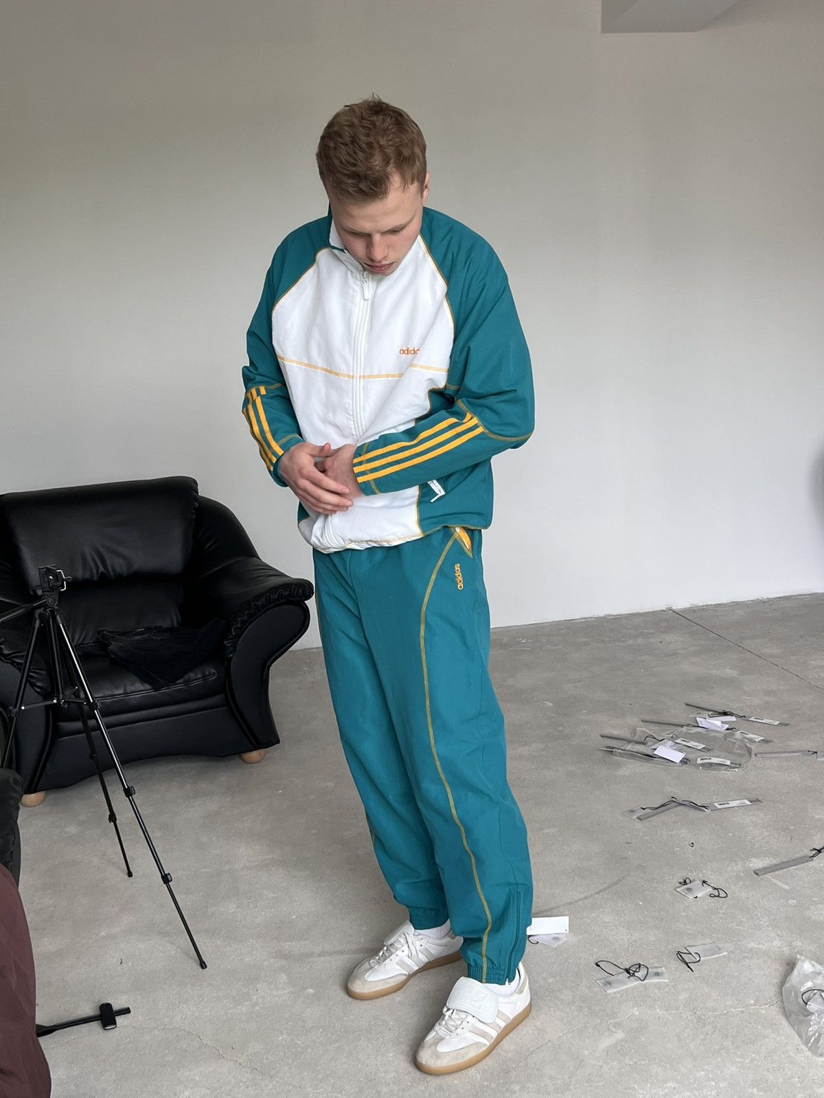 Adidas 90s Adidas Retro Track Suit Rare Size US 32 / EU 48 - 5 Thumbnail