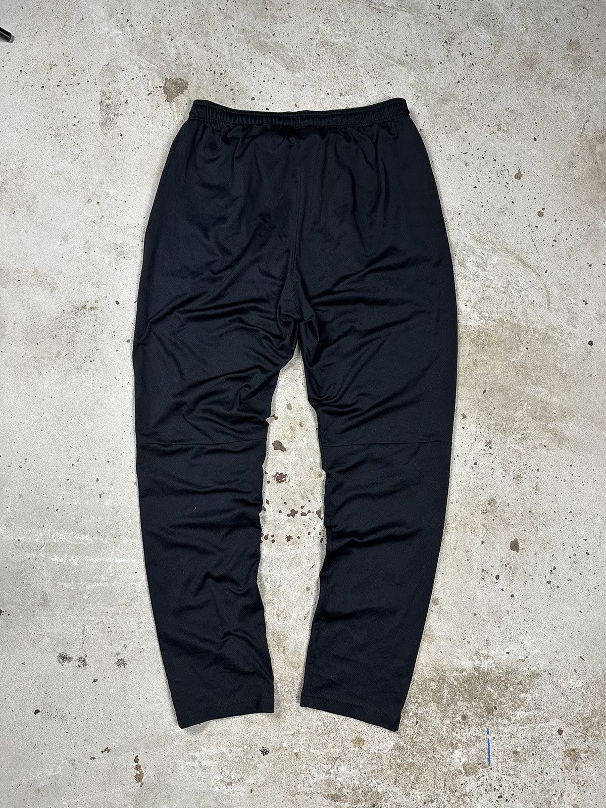 Nike Vintage Nike Black Track Pants Swoosh y2k Size US 33 - 2 Thumbnail