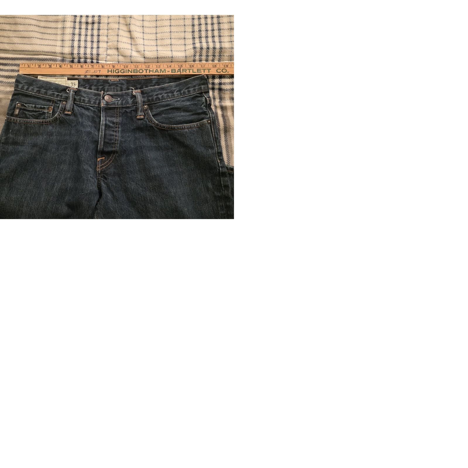 Abercrombie & Fitch VINTAGE Abercrombie & Fitch Jeans Mens 33x32 Straight Button Fly Denim Cotton Blue Mid Wash 1980s 90s Vintage Style Mens Size US 33 - 9 Thumbnail