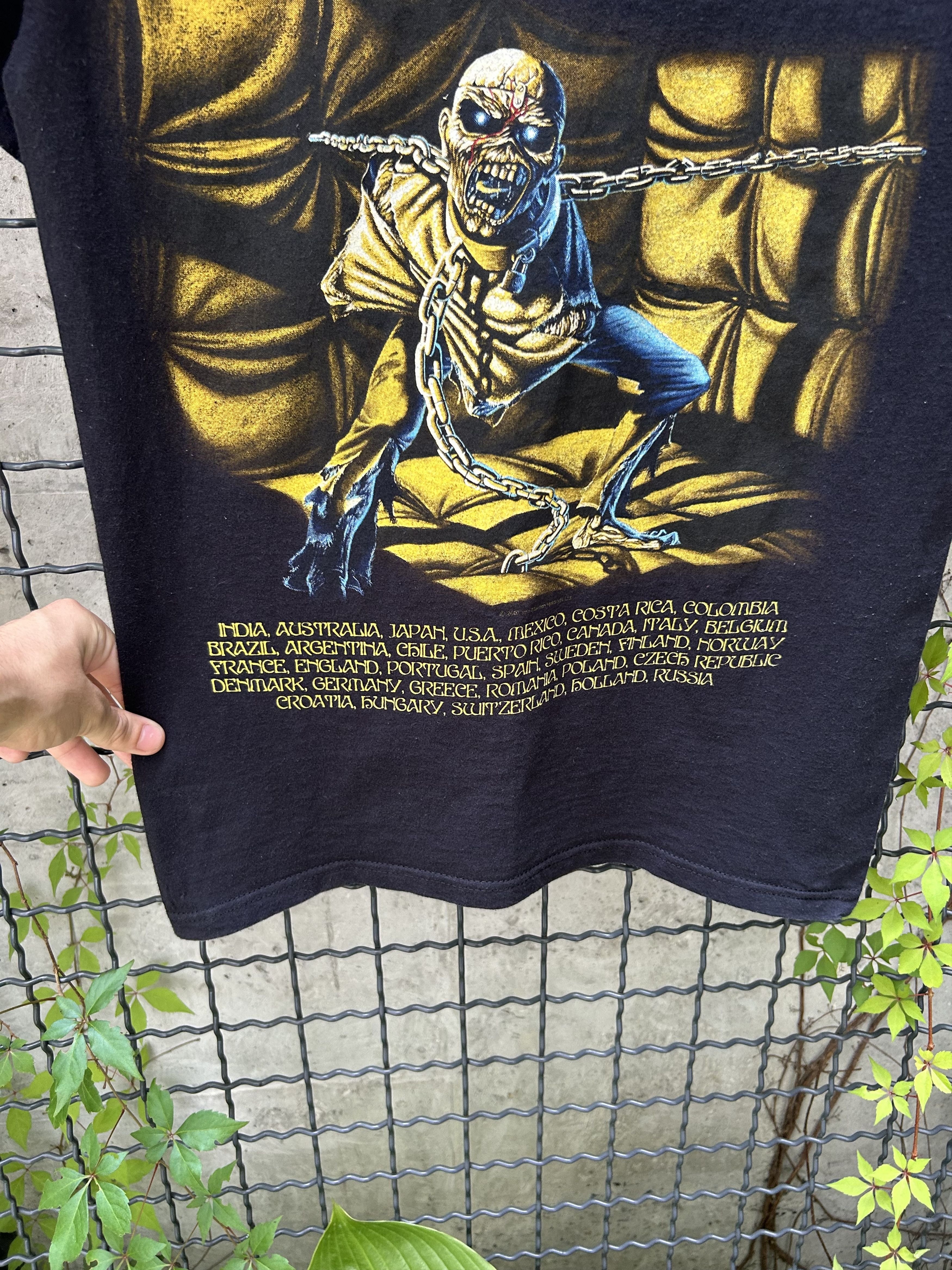 Band Tees Vintage 2005 Iron Maiden Rock Band Tour T-shirt Size US S / EU 44-46 / 1 - 13 Thumbnail