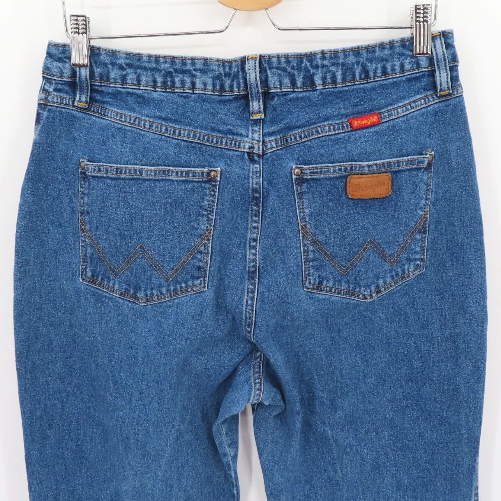 Wrangler Wrangler Womens Jeans 13/14 x 34 Medium Blue Wash Denim Straight Leg 5-Pocket Regular Size 14 Womens Jeans Blue Wash Straight Legacy and Gold Stitch Size 36" / US 14 / IT 50 - 5 Thumbnail