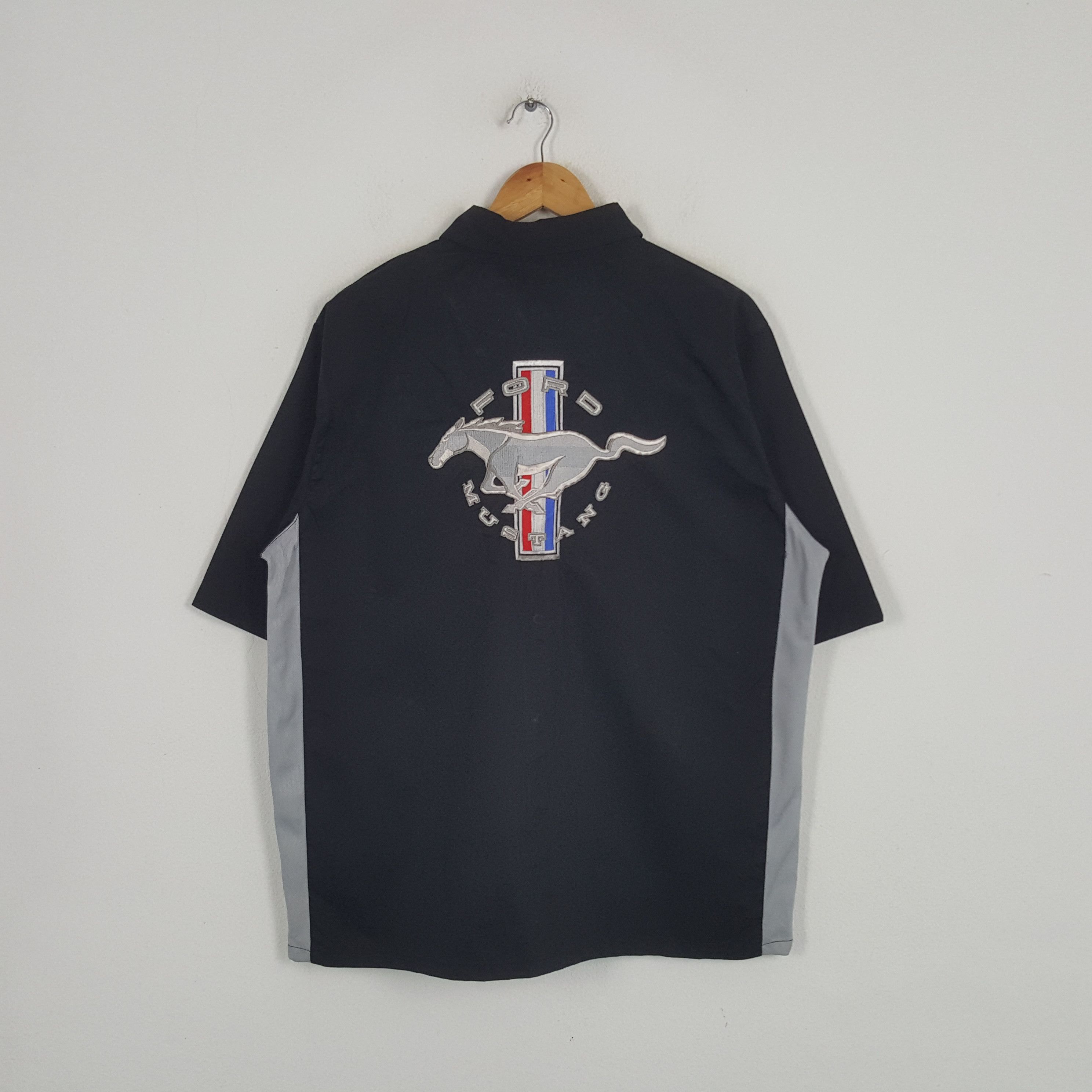 Ford × Mustang × Vintage Vintage Mustang Racing Supercar Shirt Button Up Size US XL / EU 56 / 4 - 1 Thumbnail