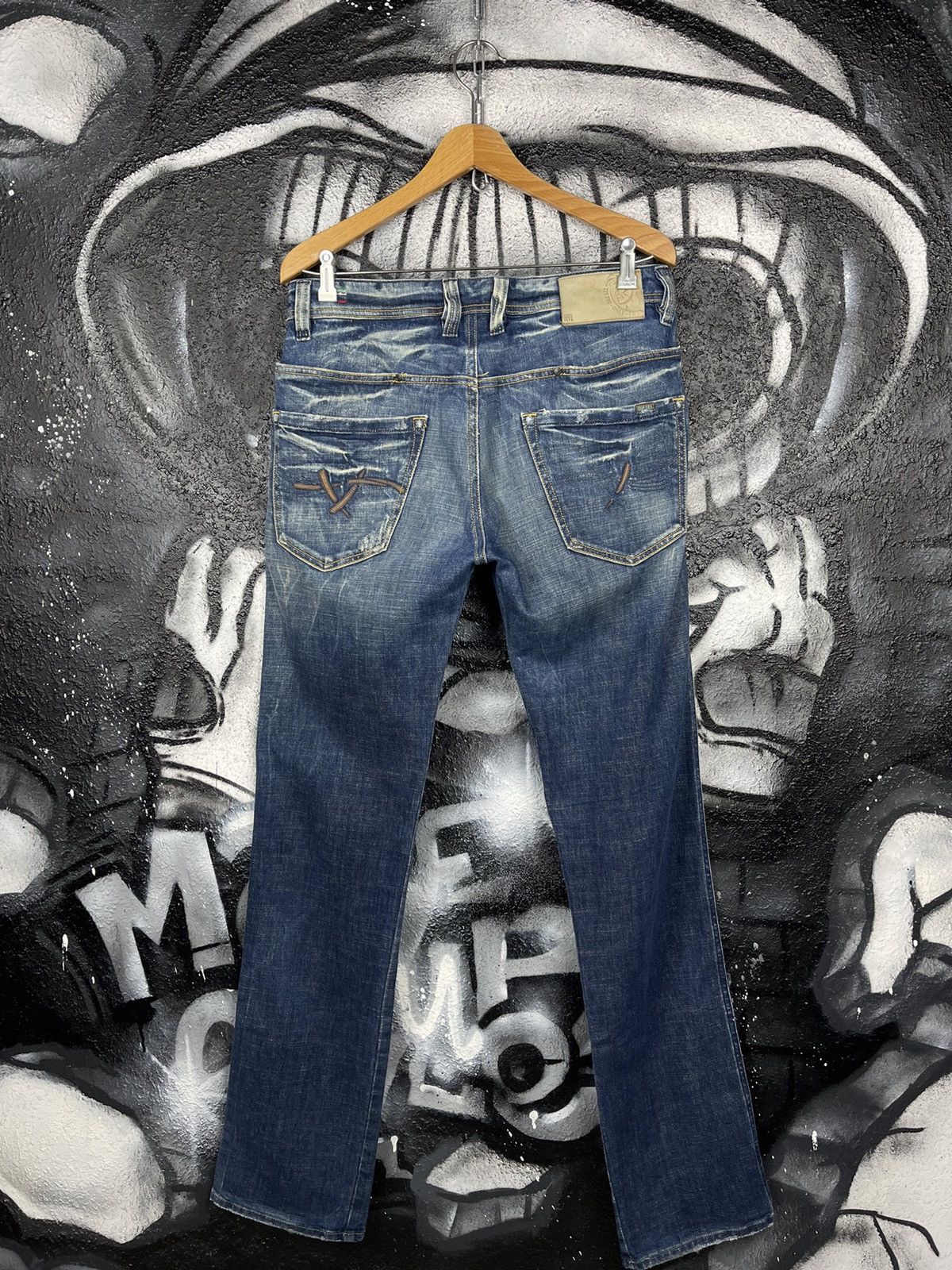 Diesel Diesel Paddon Italian Faded Blue Denim Jeans Men’s Size W32 Size US 32 / EU 48 - 10 Thumbnail