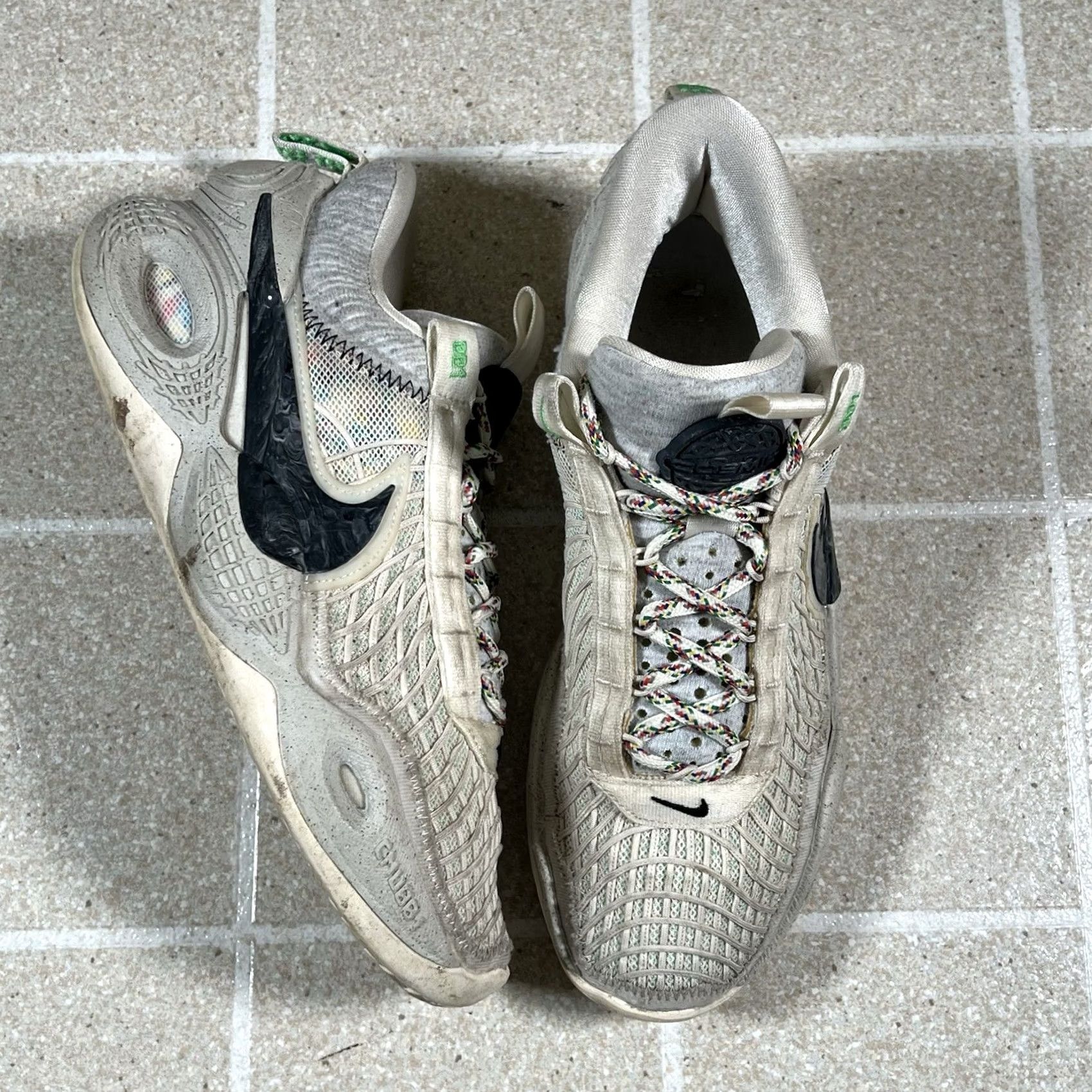 Nike Nike Cosmic Unity Sneaker Athletic Beige Green Glow Men's DA6725-100 Size US 10 / EU 43 - 2 Thumbnail