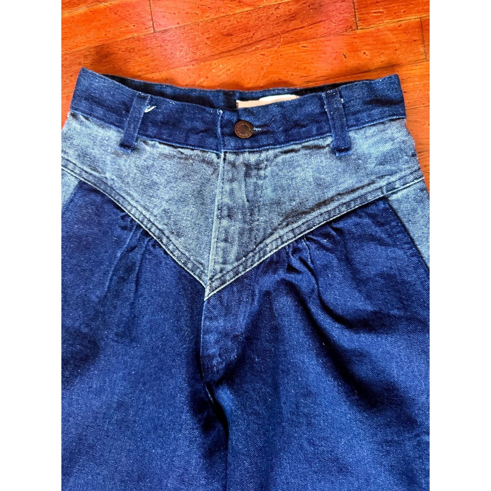 Vintage Vintage 70’s Dark Wash Denim High Waist Bare Back Jeans XS Size 24" / US 00 / IT 34 - 4 Thumbnail