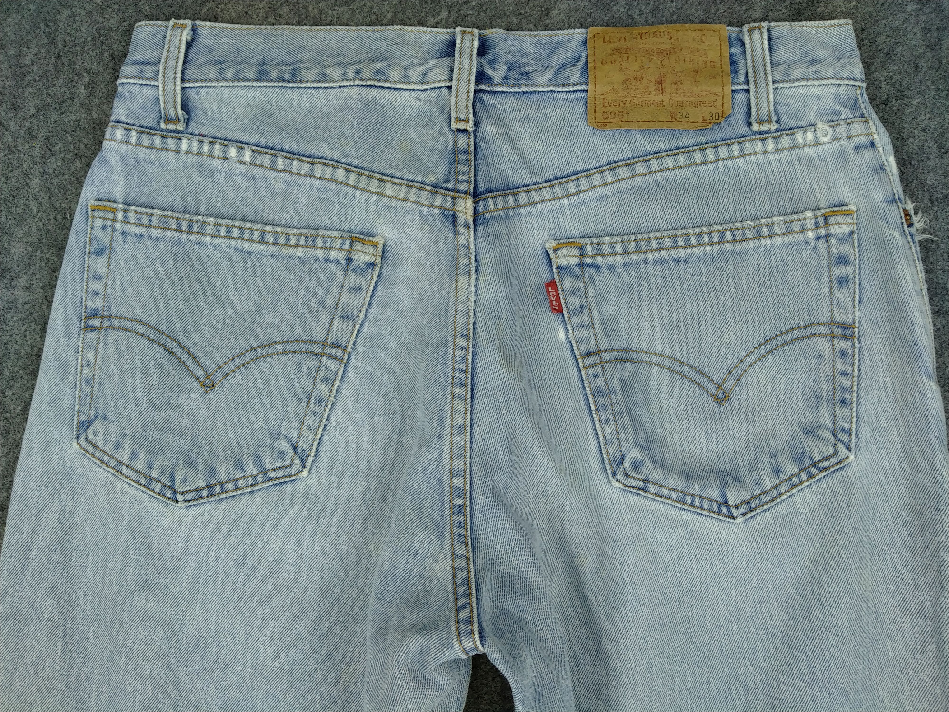 Japanese Brand Light Wash Vintage Levi's 505 Jeans 33x30 Denim -JN1061 Size US 33 - 4 Thumbnail
