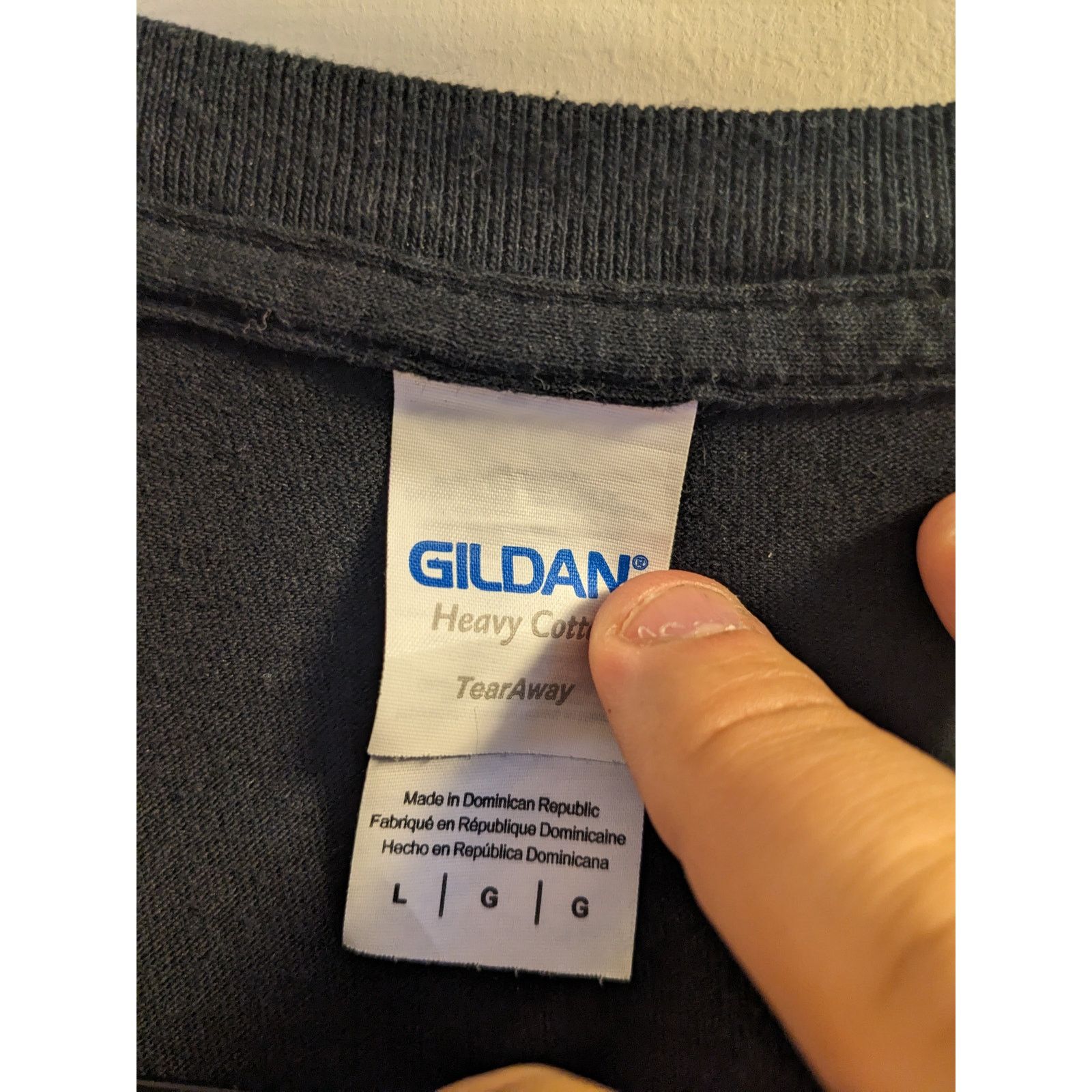 Gildan Aquarium Co-op Shirt Size US L / EU 52-54 / 3 - 3 Thumbnail