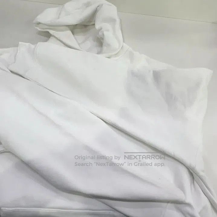 Balenciaga Balenciaga White Long Sleeve Hoodie with Logo. Size US S / EU 44-46 / 1 - 8 Thumbnail
