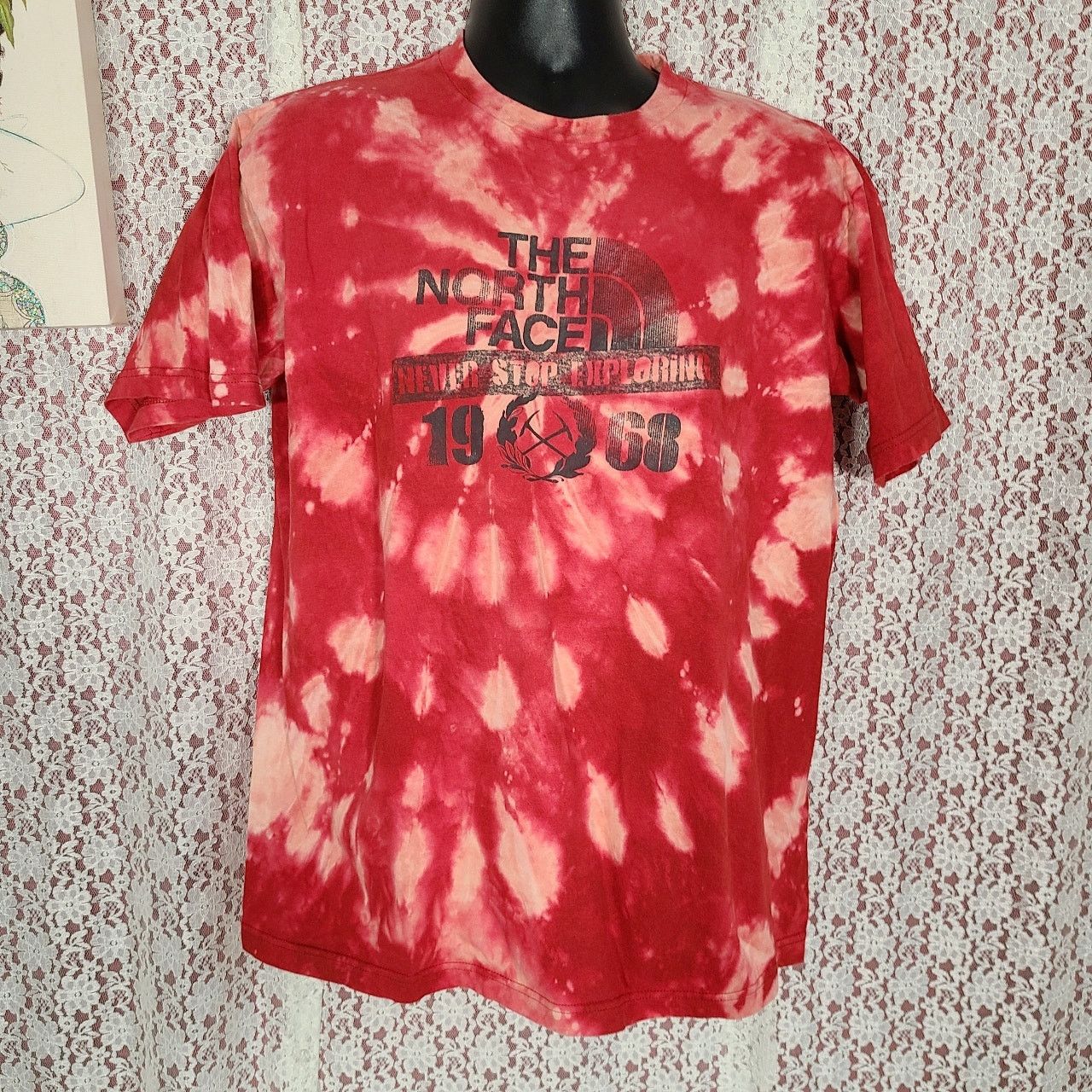 The North Face The North Face Red tie dye never stop exploring tee large Size US L / EU 52-54 / 3 - 1 Thumbnail