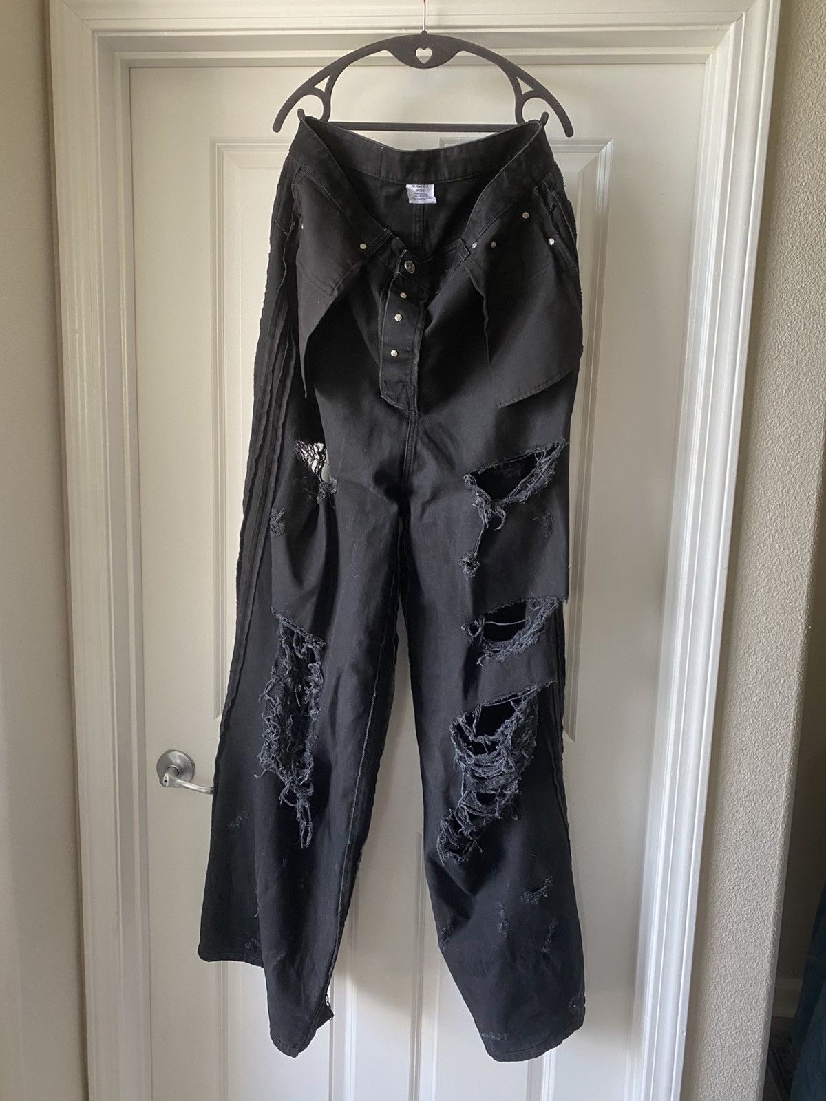 Vetements Vetements Black Inside-Out Destroyed Jeans Size US 34 / EU 50 - 1 Thumbnail