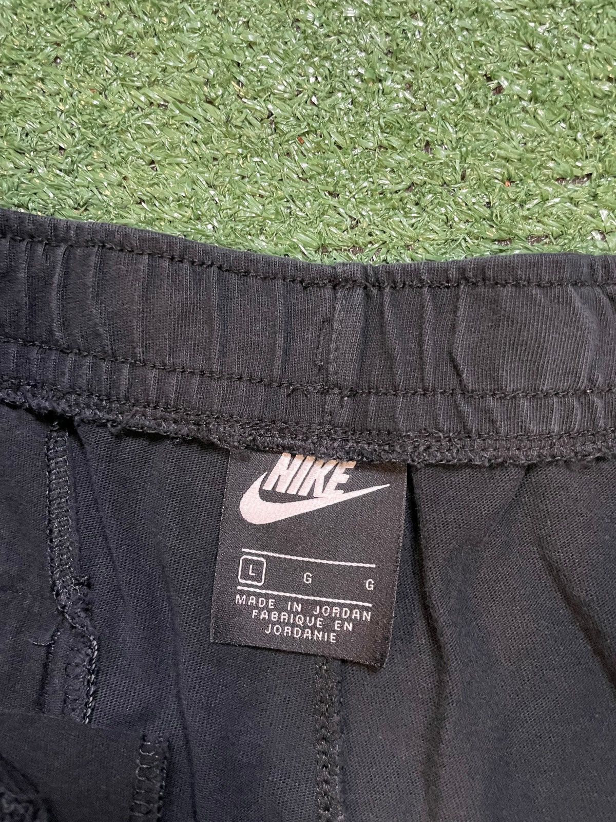 Nike Black Nike drawstring shorts Size US 36 / EU 52 - 3 Thumbnail