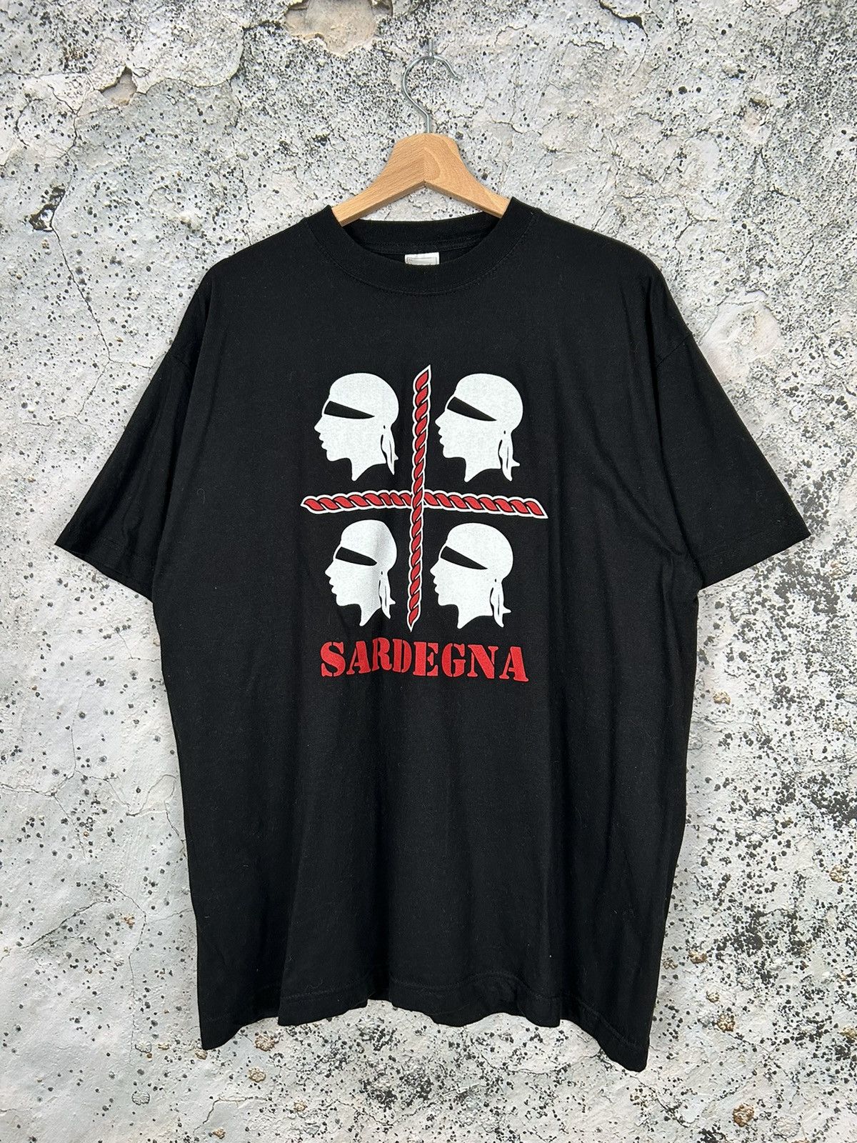 Vintage Vintage Sardegna Graphic Tee Tourist Italy Hype Skate Rock Size US XL / EU 56 / 4 - 1 Thumbnail