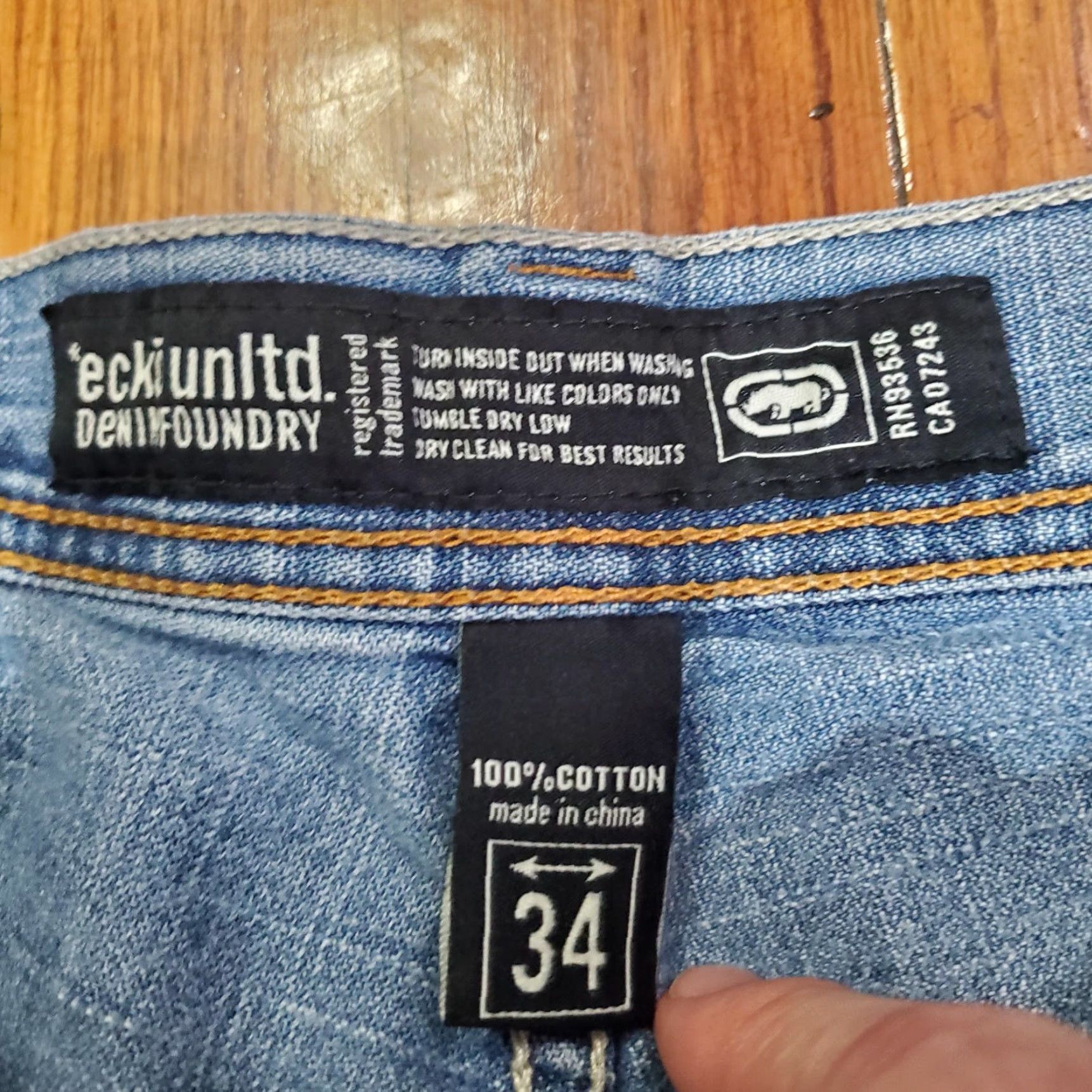Ecko Unltd. Ecko Unltd Denim Jean Shorts Mens 34 Baggy 5 Pocket Light Wash Distressed Bermuda Jeans Shortways? Size US 34 / EU 50 - 6 Thumbnail