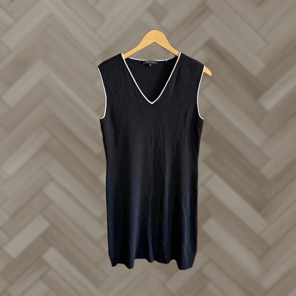 Bcbgmaxazria BCBGMAXAZRIA Black Sleeveless Knit Slip Dress M Women Knee Length Dress Slim Fit Pattern Solid Size M / US 6-8 / IT 42-44 - 1 Thumbnail