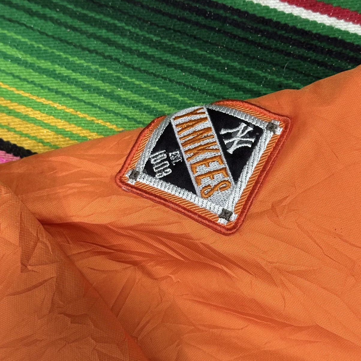 MLB Yankees MLB Small Distress Pocket . Size US M / EU 48-50 / 2 - 4 Thumbnail