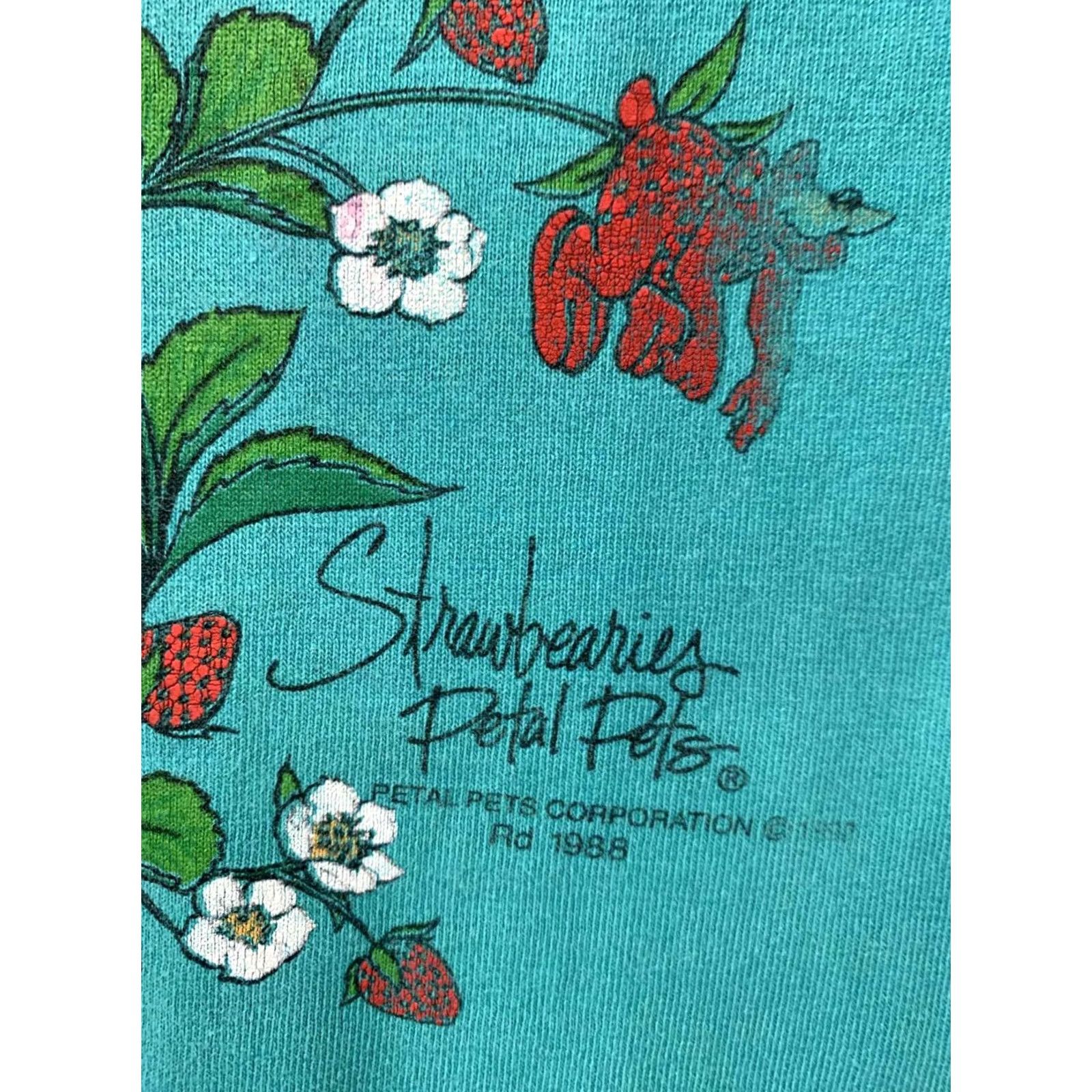 Vintage VINTAGE Bonavelle Canada Petal Pets “Strawberries” Graphic T-Shirt Mens M Teal Green Blue Size US M / EU 48-50 / 2 - 5 Thumbnail