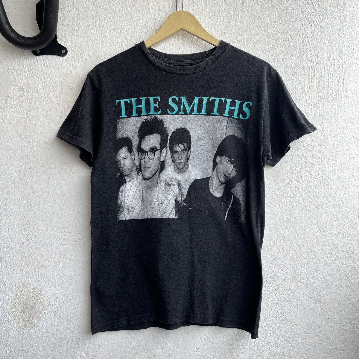 The Smiths VINTAGE Y2K THE SMITHS BAND TEES BIG PRINTED TSHIRT Size US S / EU 44-46 / 1 - 1 Thumbnail