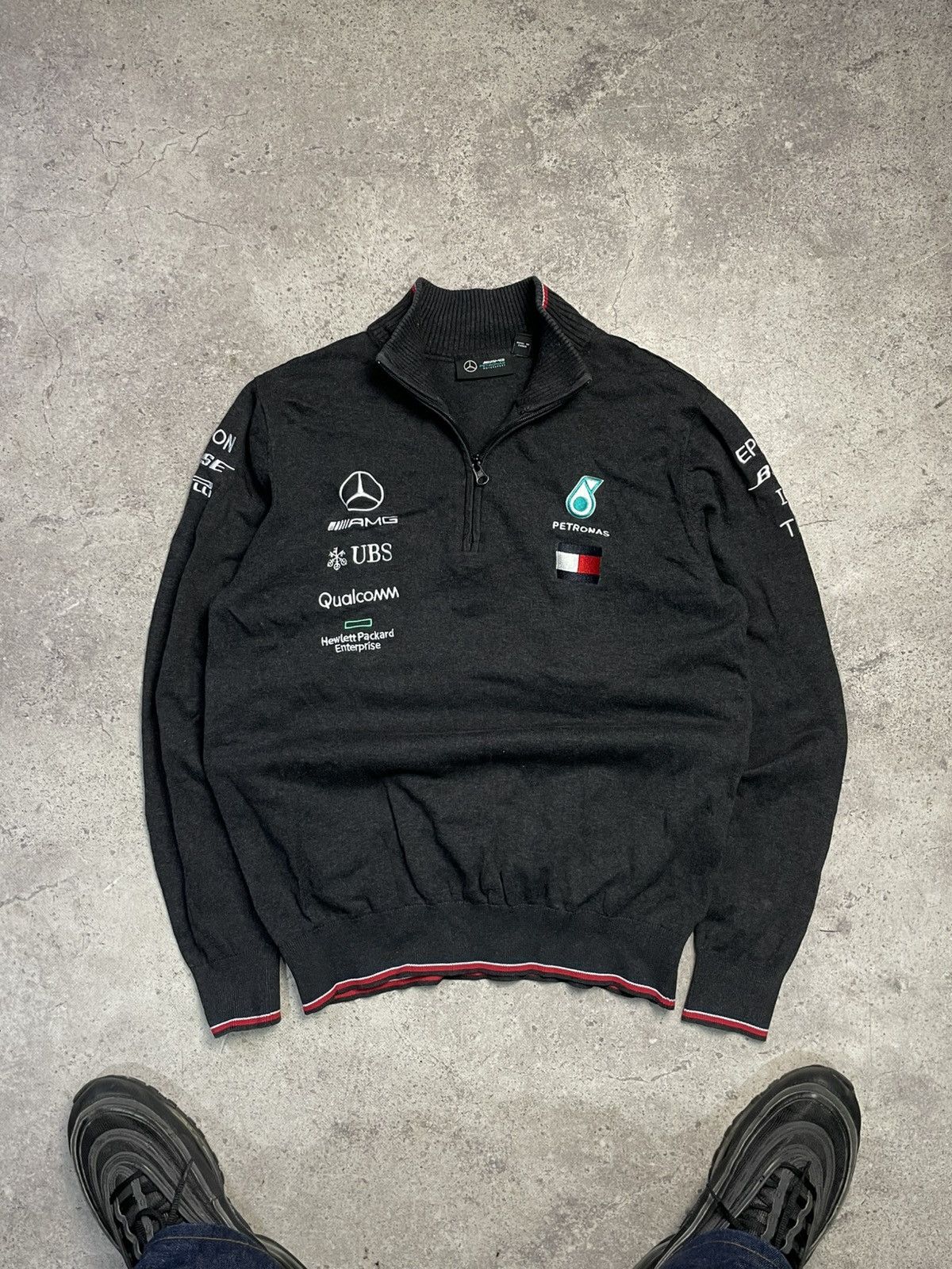 Formula 1 Mercedes Benz AMG Petronas Formula One Team Sweater Size US M / EU 48-50 / 2 - 1 Thumbnail