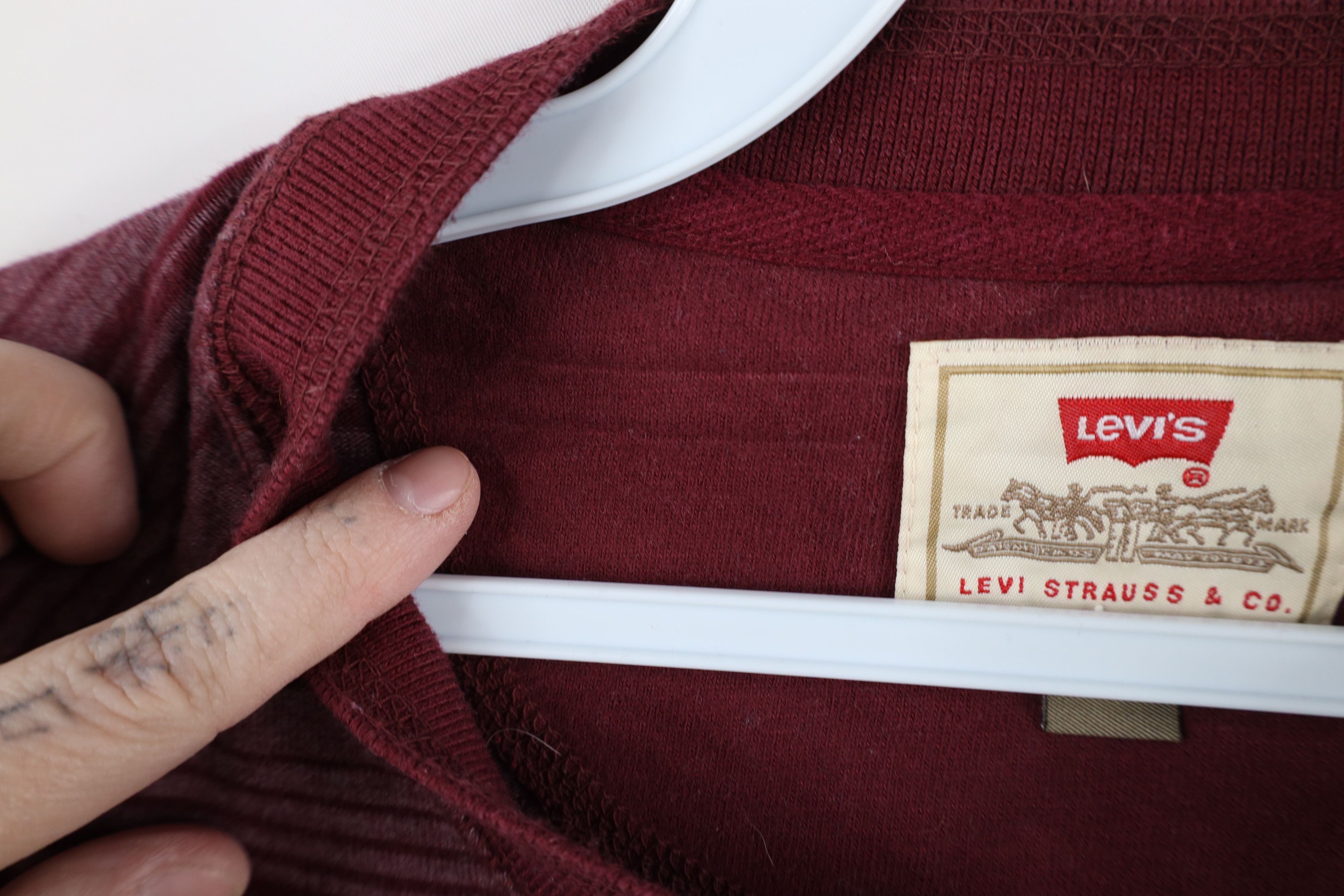 Levi's × Vintage Vintage 90s Levis Striped Long Sleeve Henley T-Shirt Red USA Size US XL / EU 56 / 4 - 9 Thumbnail