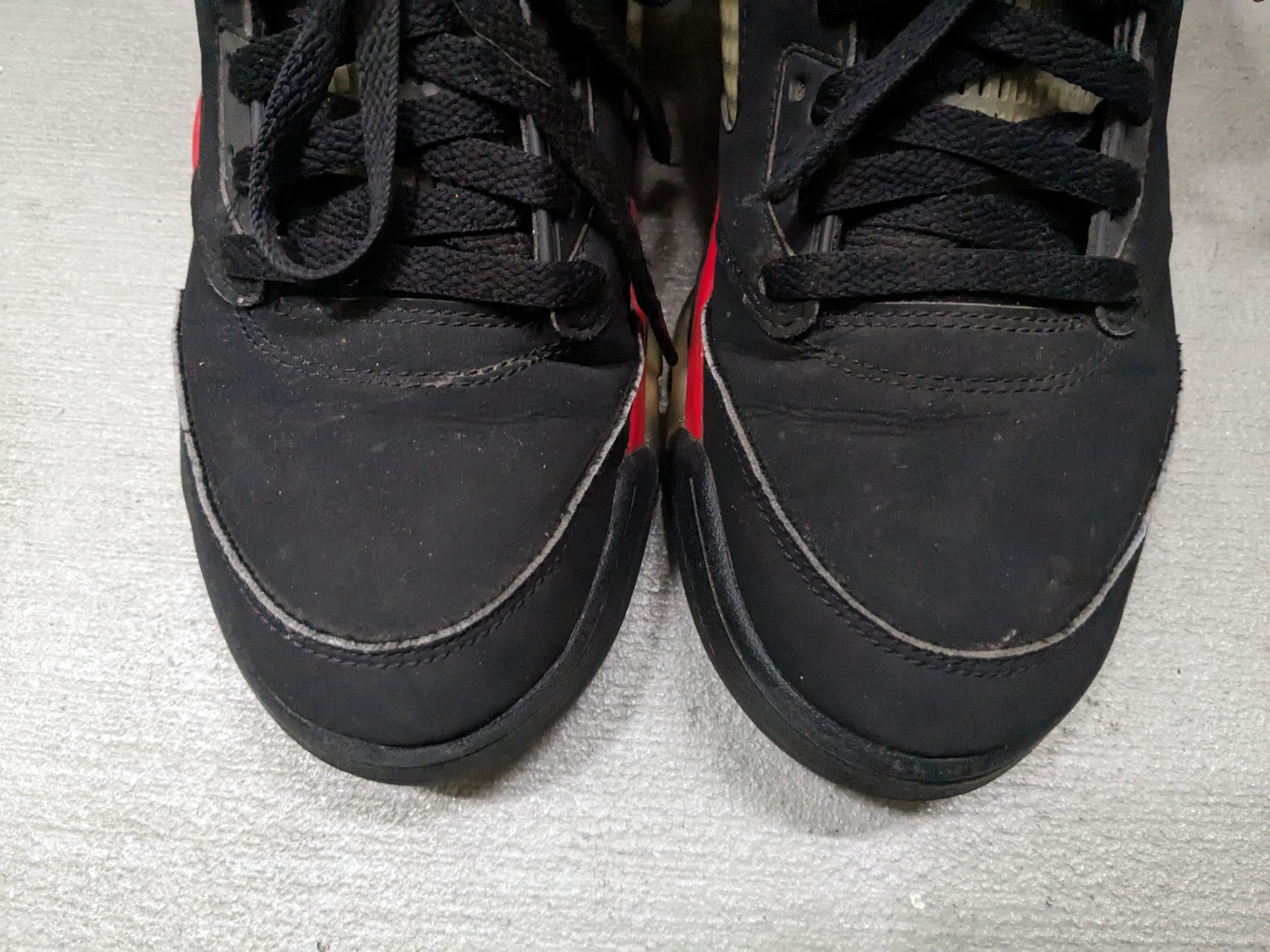 Jordan Brand Nike Air Jordan 5 Retro Top 3 Size 10 Black CZ1786-001 Size US 10 / EU 43 - 3 Thumbnail