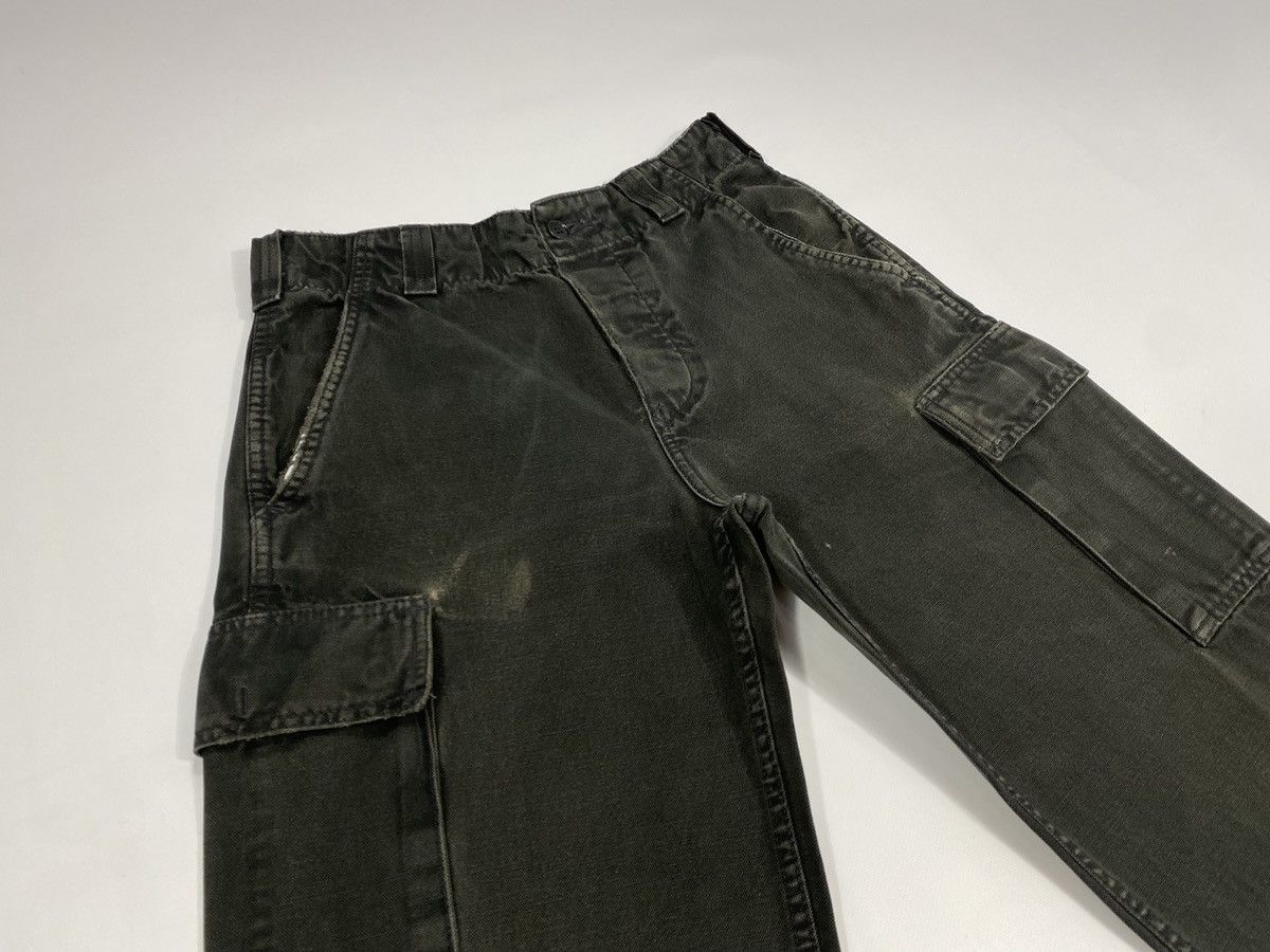 Levi's LASTDROP🔥90s Levis 676 Distressed Sunfaded Cargo Baggy Pants Size US 30 / EU 46 - 13 Thumbnail