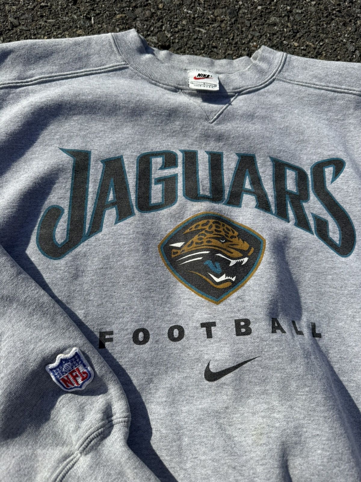Nike Vintage Nike x NFL x Jaguars Crewneck Size US L / EU 52-54 / 3 - 6 Thumbnail