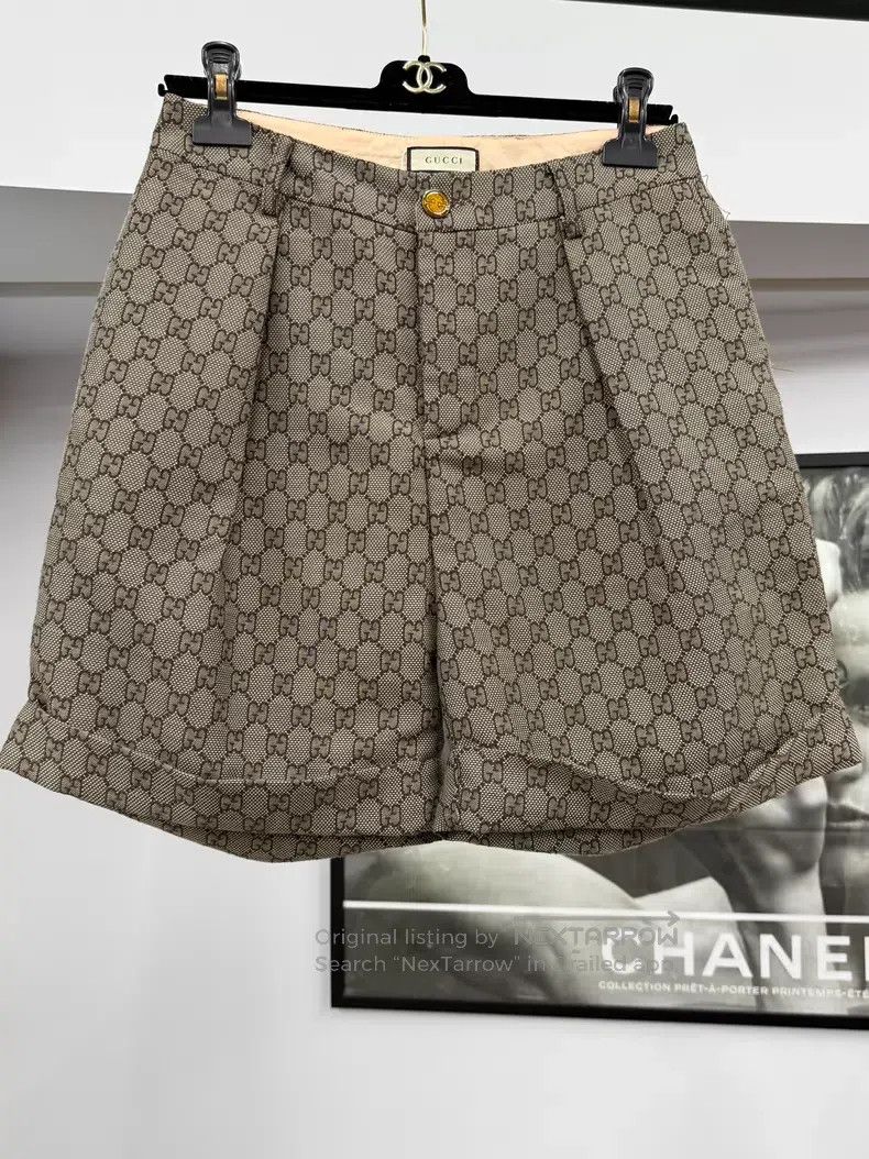Gucci Gucci Size L Old flower full logo shorts Size 25" / US 0 / IT 36 - 1 Thumbnail