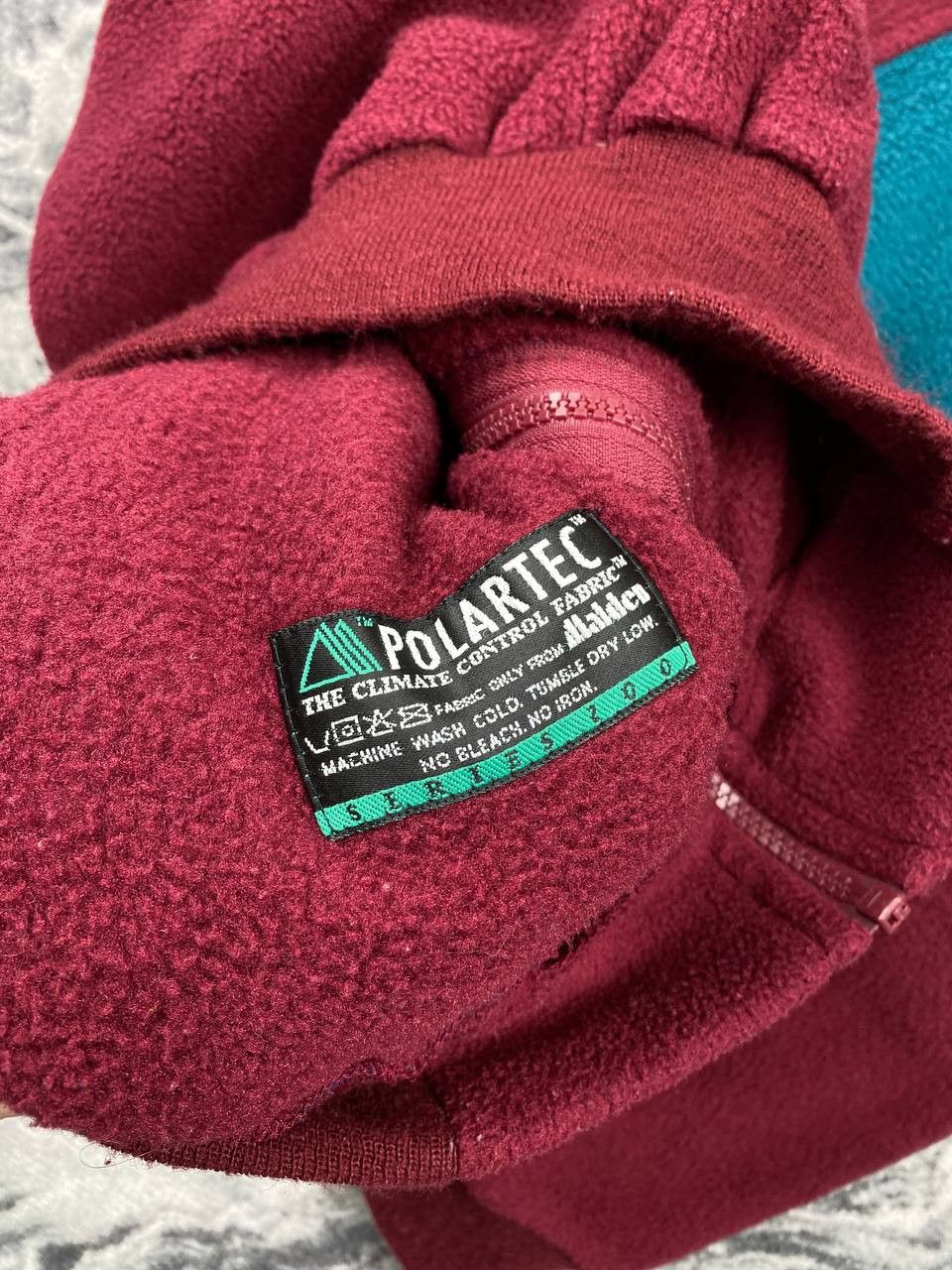 Berghaus Vintage Berghaus Polartec Fleece Jacket Men Size L Red Size US L / EU 52-54 / 3 - 8 Thumbnail