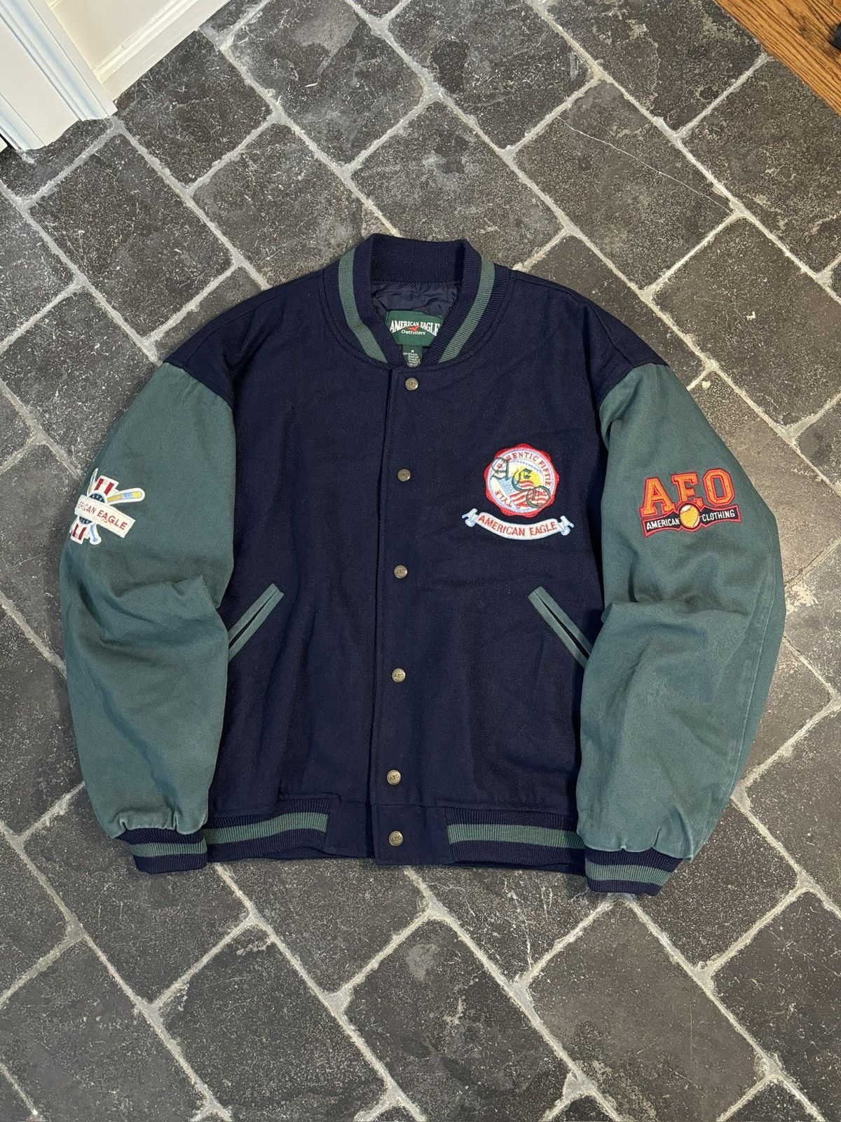 American Eagle Outfitters 1990s American Eagle Vintage Bomber Jacket Chenille Patch M Size US M / EU 48-50 / 2 - 2 Thumbnail