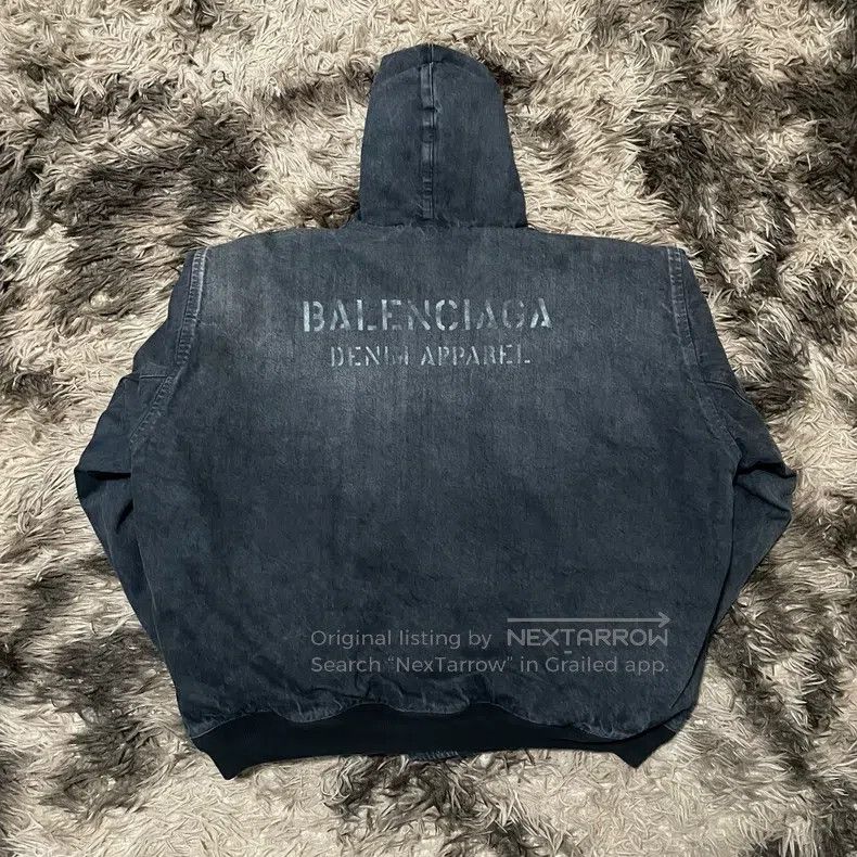 Balenciaga Balenciaga Back Letter Logo Vintage Distressed Grey Design Size US S / EU 44-46 / 1 - 2 Thumbnail