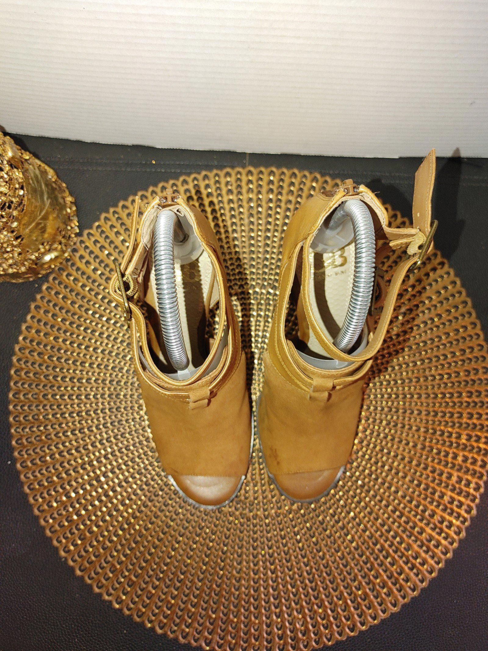 Designer Gianni Bini Leather Peep Toes Size 7M Size US 7 / IT 37 - 4 Thumbnail