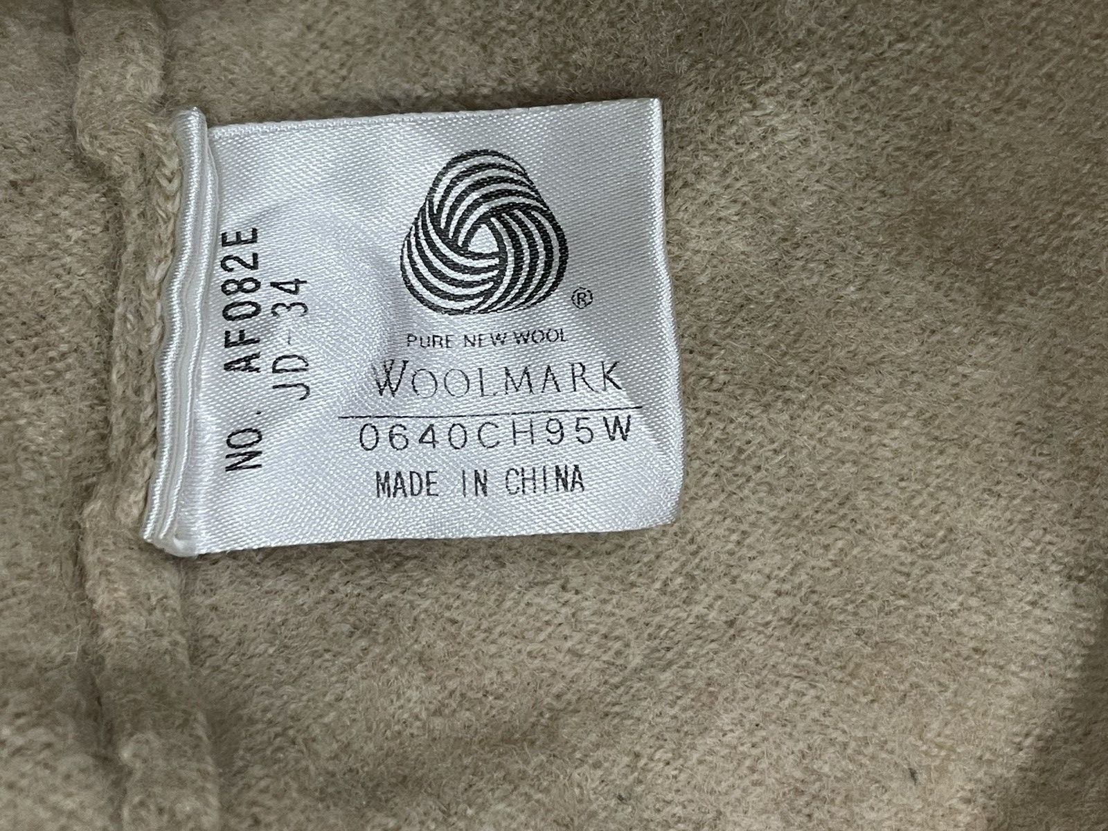 Lacoste Lacoste Sweater Size ONE SIZE - 4 Thumbnail