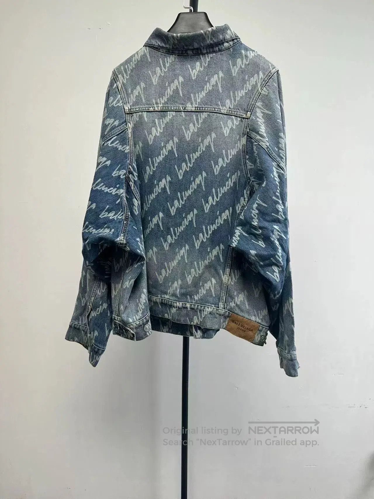 Balenciaga Balenciaga Logo Print Washed Denim Jacket. Size S / US 4 / IT 40 - 2 Thumbnail