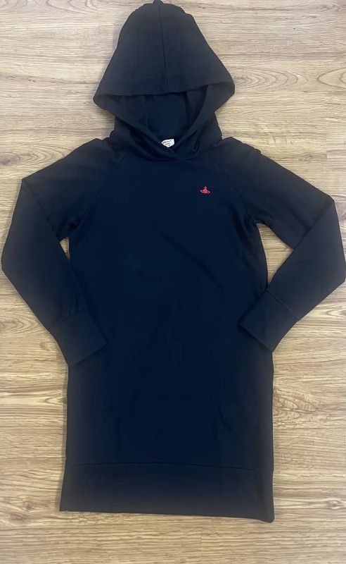 Vivienne Westwood Vivienne Westwood Black Long Sleeve Hoodie 0089 Size M / US 6-8 / IT 42-44 - 1 Thumbnail