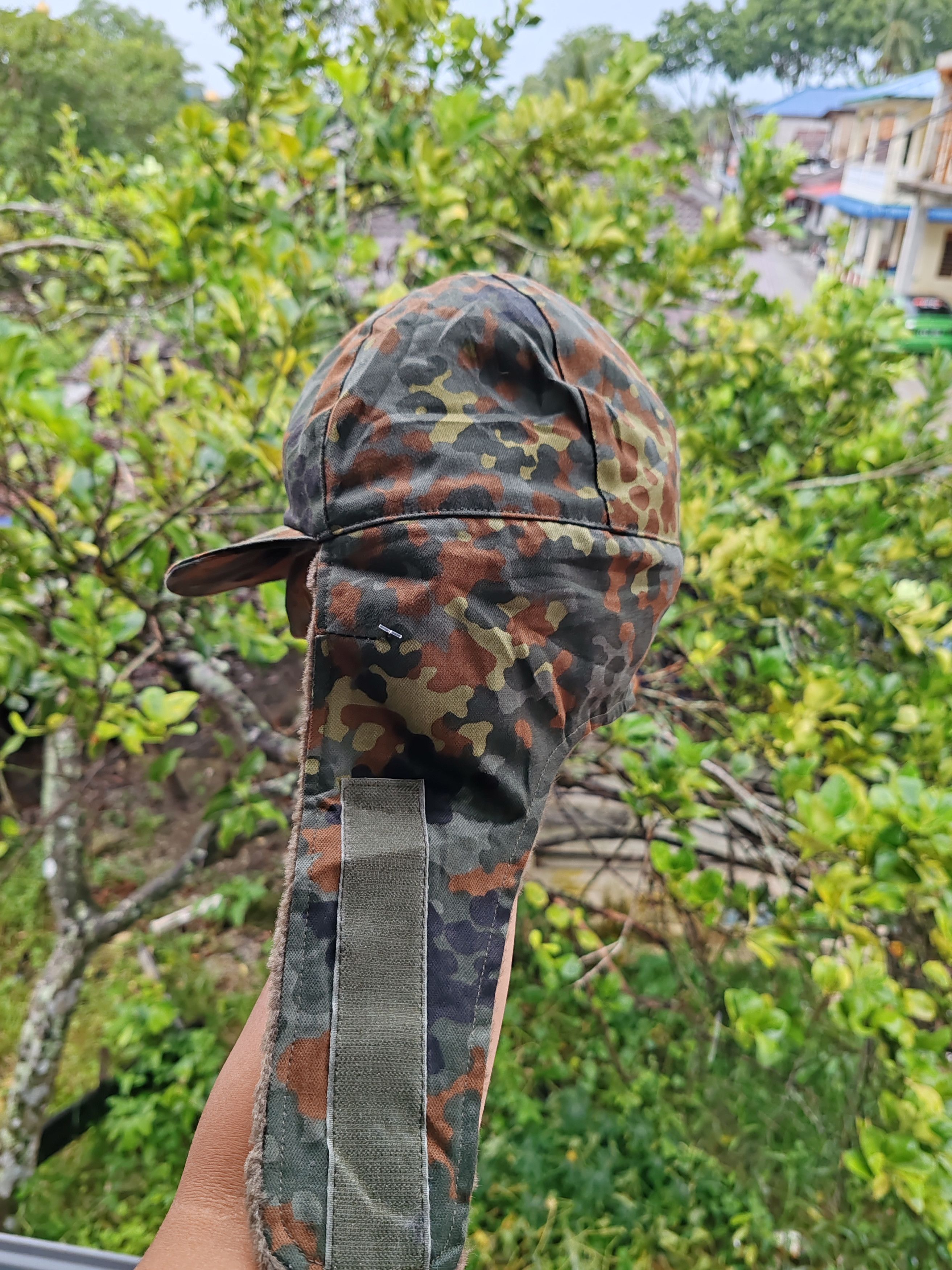 Vintage Genuine German Army Cold Weather Hat in Flecktarn Camo Size ONE SIZE - 2 Thumbnail
