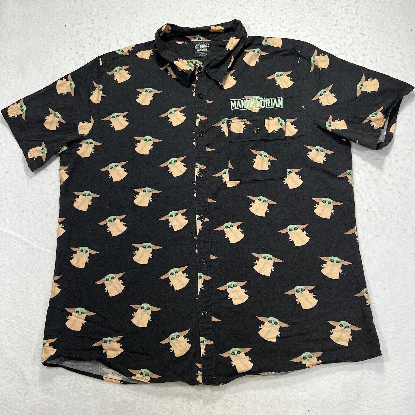 Star Wars Star Wars Celebration The Mandalorian Yoda Button Shirt Size US L / EU 52-54 / 3 - 1 Thumbnail