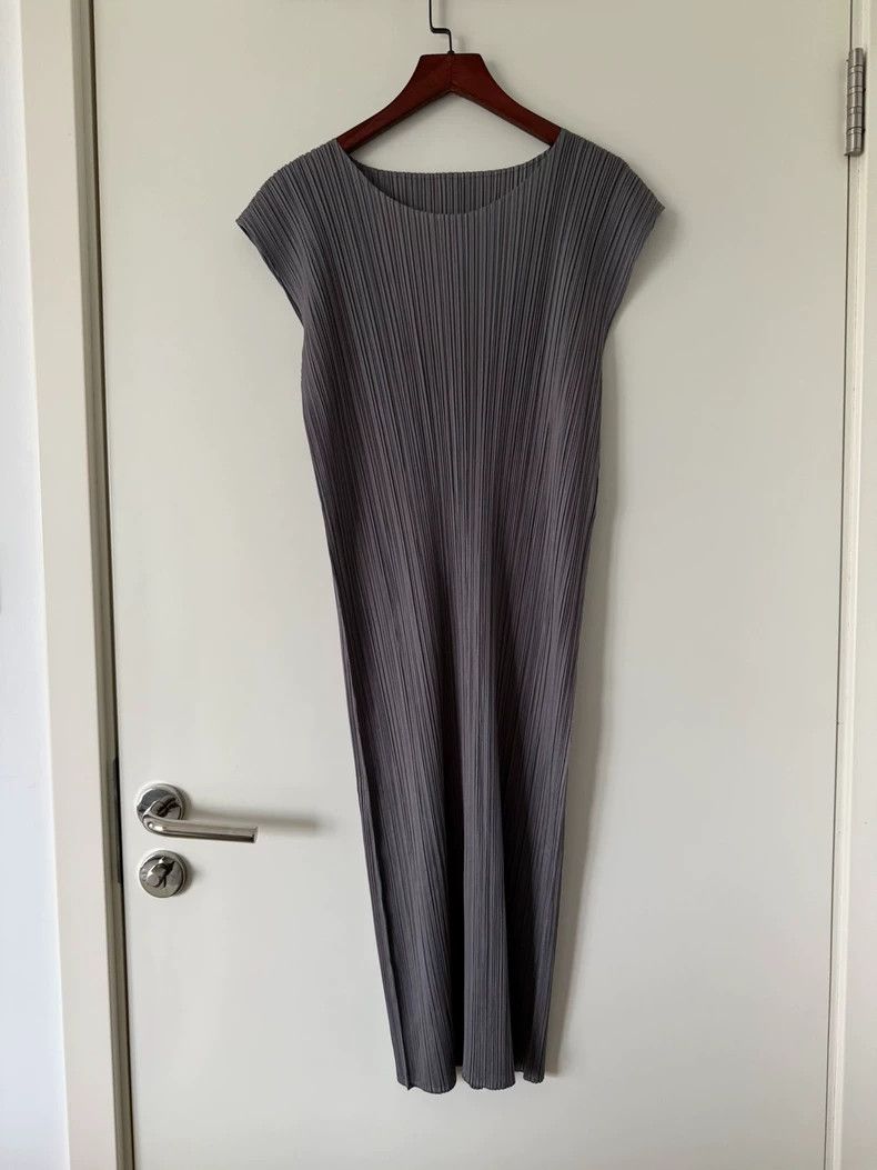 Issey Miyake Issey Miyake size:5 Grey dress Size XS / US 0-2 / IT 36-38 - 2 Thumbnail