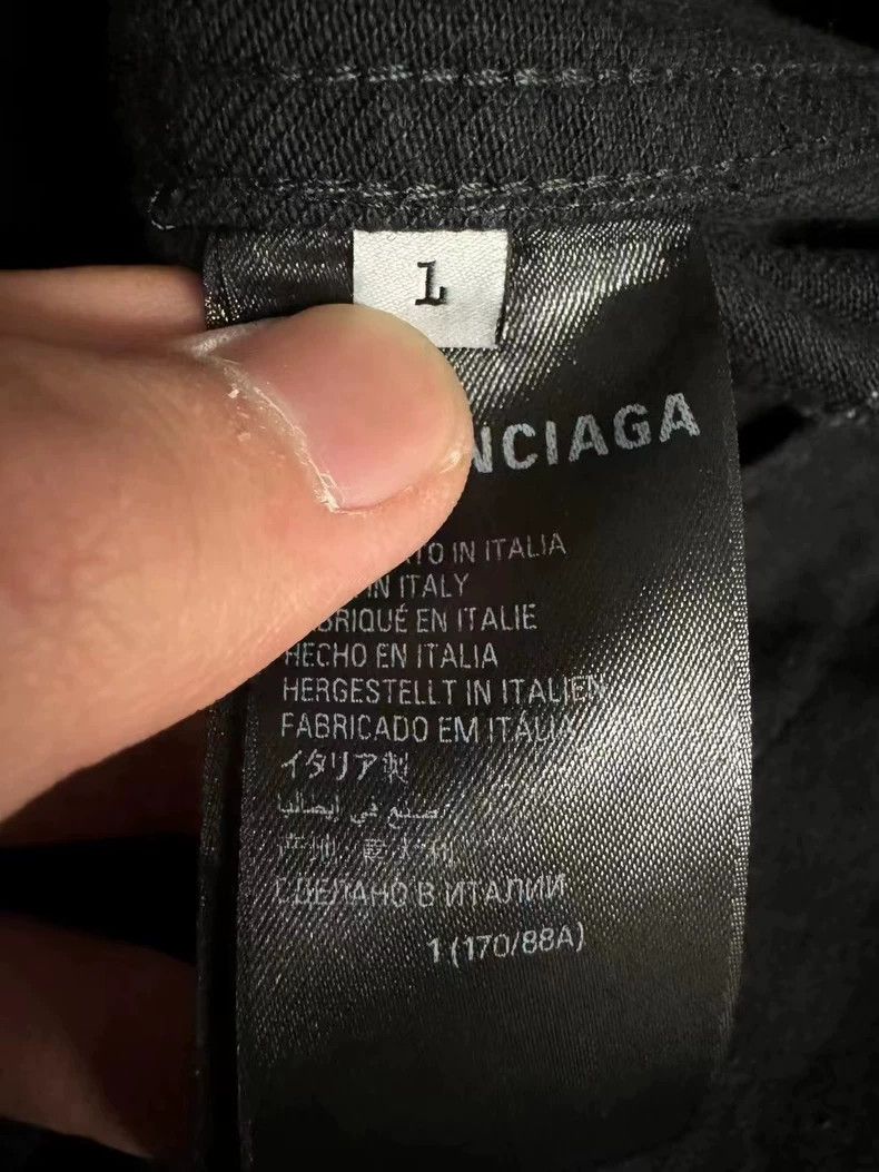Balenciaga Balenciaga Black Destroyed Hole Denim Jacket Size US S / EU 44-46 / 1 - 6 Thumbnail