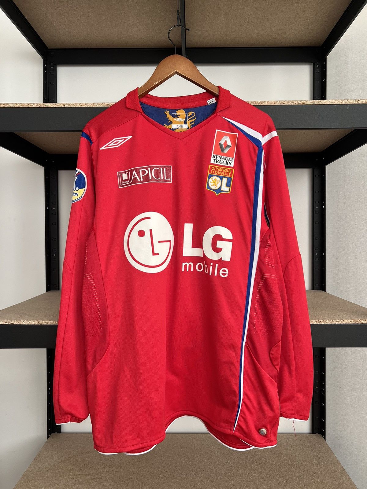 Umbro Olympique Lyonnais #4 Patrick Muller Umbro 2005 2006 Jersey Size US XL / EU 56 / 4 - 1 Thumbnail