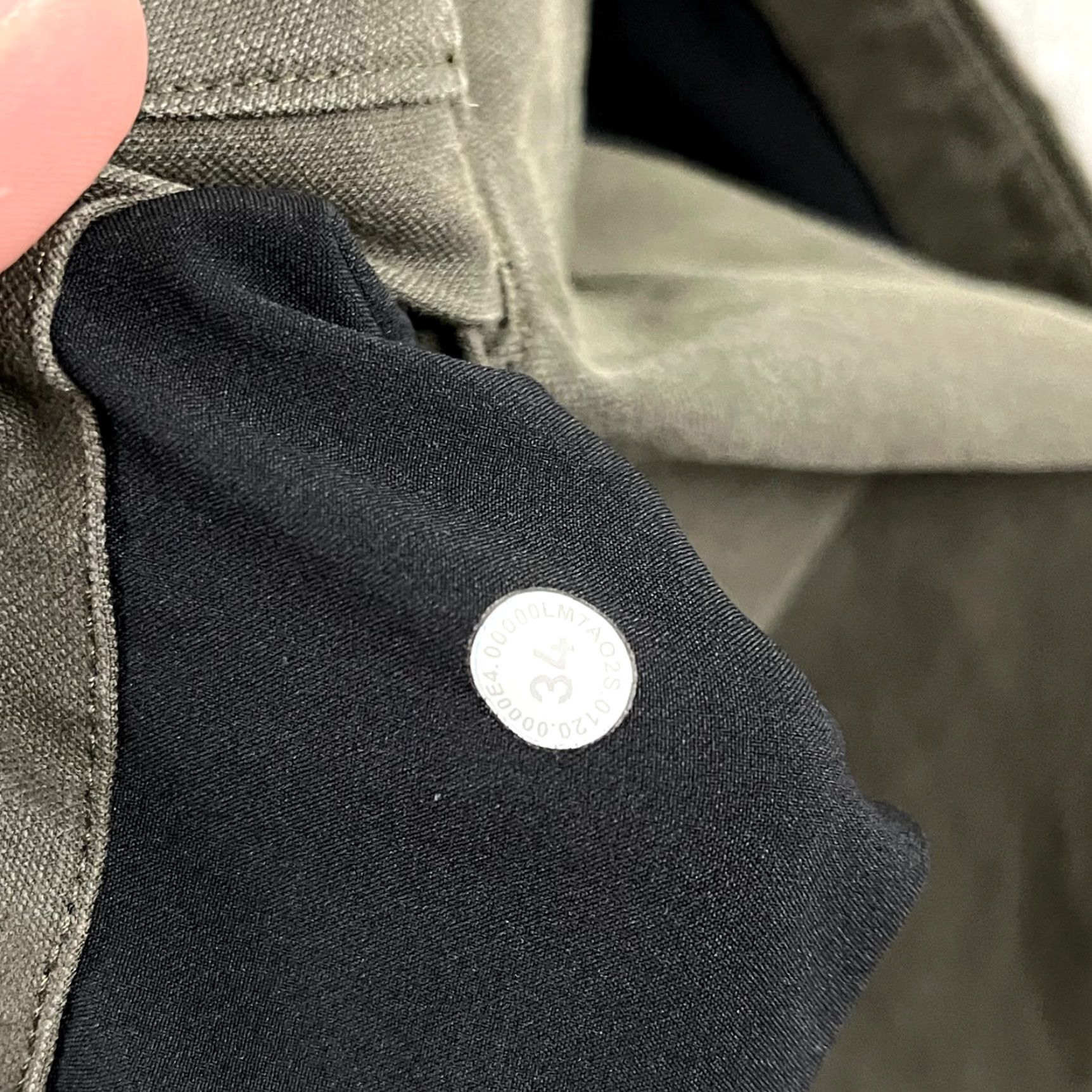 Lululemon LULULEMON Commission Shorts Mens 34 x 10" Classic Fit Green Chino Preppy Shirt? Size US 34 / EU 50 - 4 Thumbnail