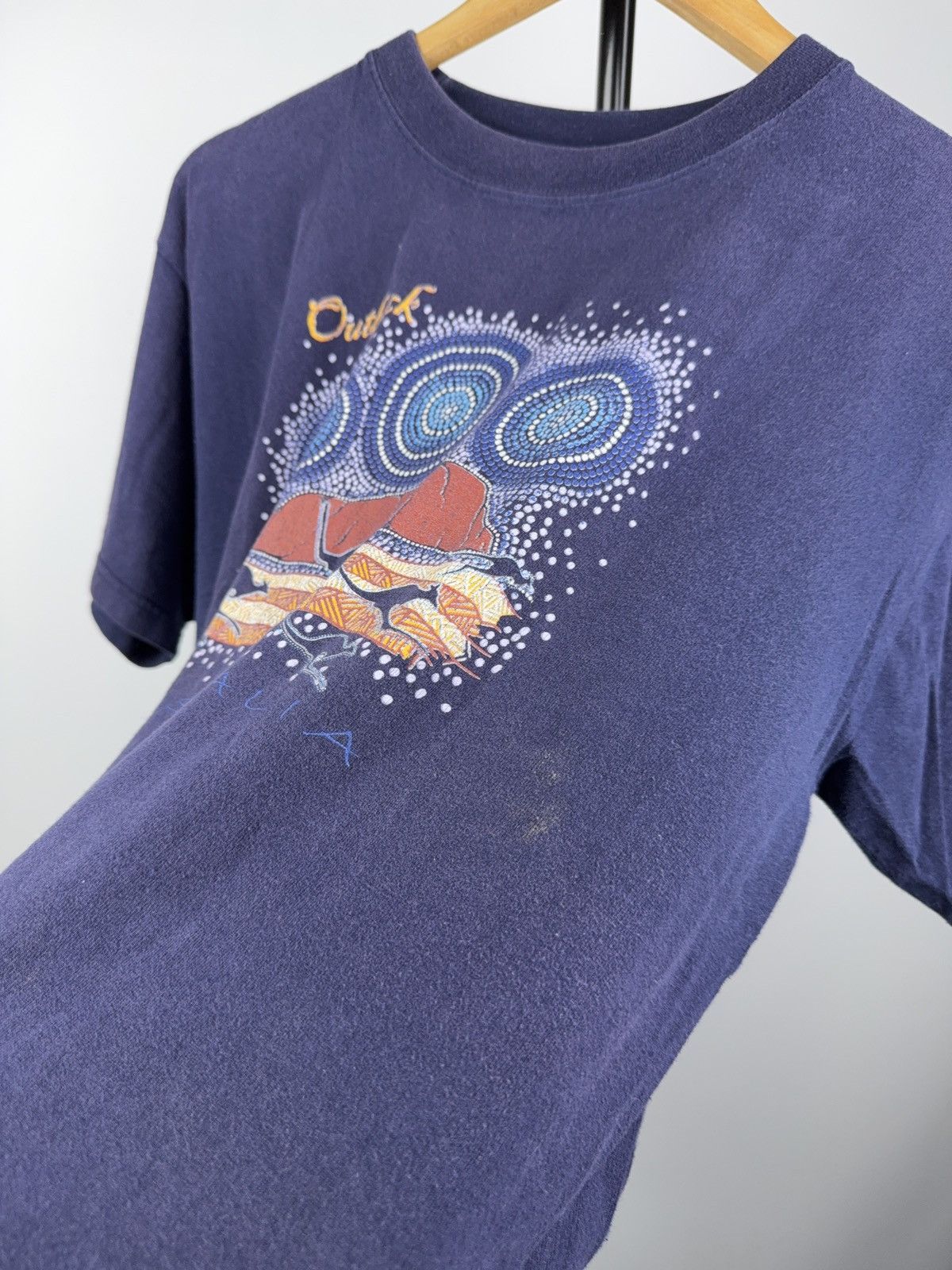 Vintage Vintage 90s Outback Australia Aboriginal Art Kangaroo Tee Size US L / EU 52-54 / 3 - 5 Thumbnail