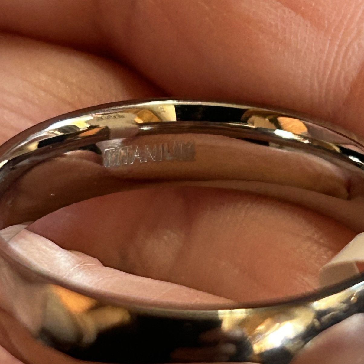 Jewelry Men’s 6mm polished Titanium band wedding ring NIB 13.5 Size ONE SIZE - 3 Thumbnail