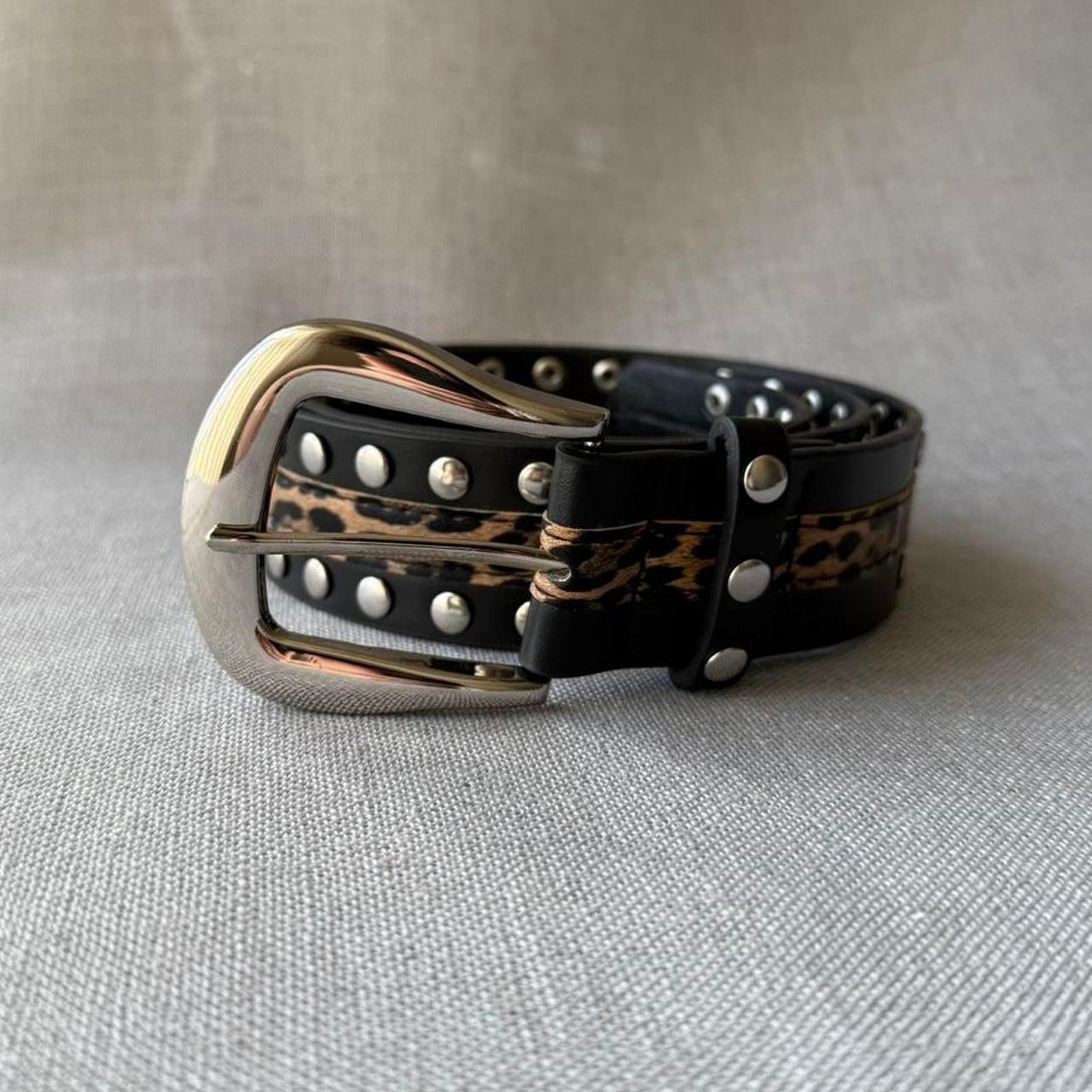Other Leopard print black and tan Size 32 - 3 Thumbnail