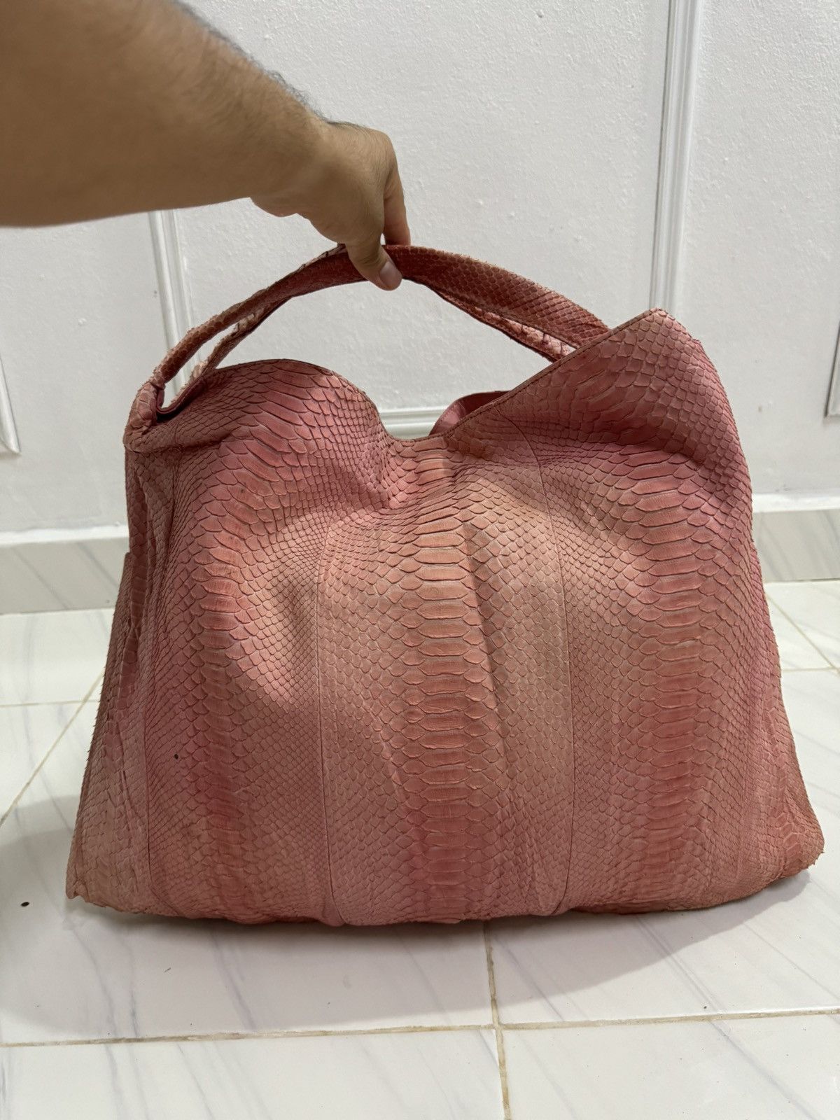 Cobra × Genuine Leather BYRON NYC WINE PYTHON LARGE SOHO TOTE BAC Size ONE SIZE - 1 Thumbnail