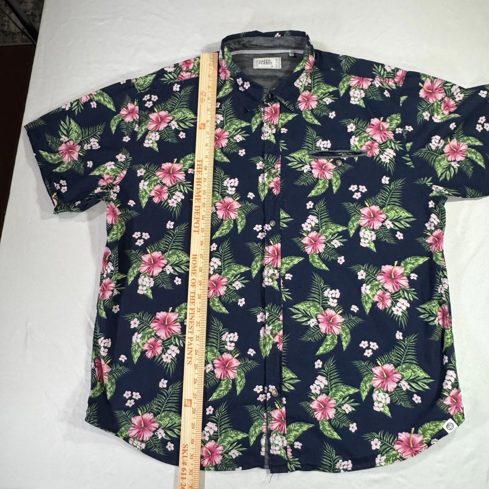 Free People FREE PLANET Button Up Shirt Men's 3X Blue Sleeve Hawaiian Size US XXL / EU 58 / 5 - 6 Thumbnail
