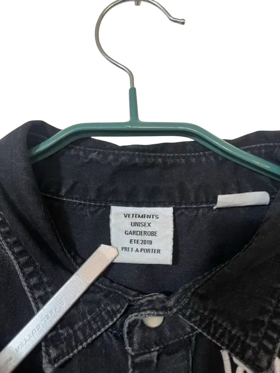 Vetements Vetements X Levi's Denim Shirt Size US S / EU 44-46 / 1 - 3 Thumbnail