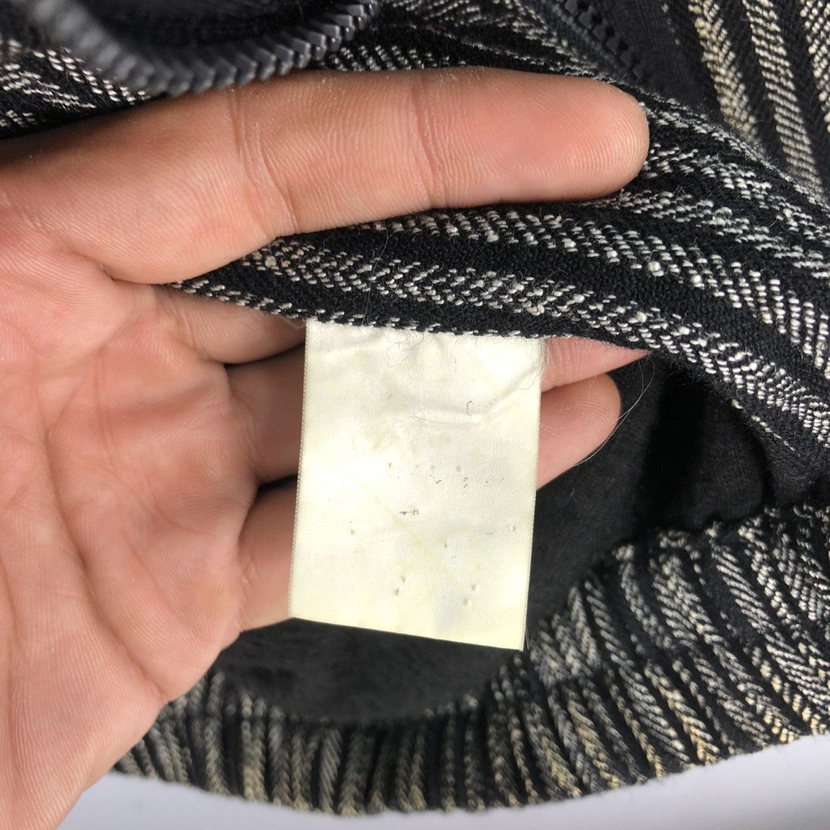 Japanese Brand Vintage 90’s Japanese Brand Stripes Zipper Jacket Size US L / EU 52-54 / 3 - 19 Thumbnail