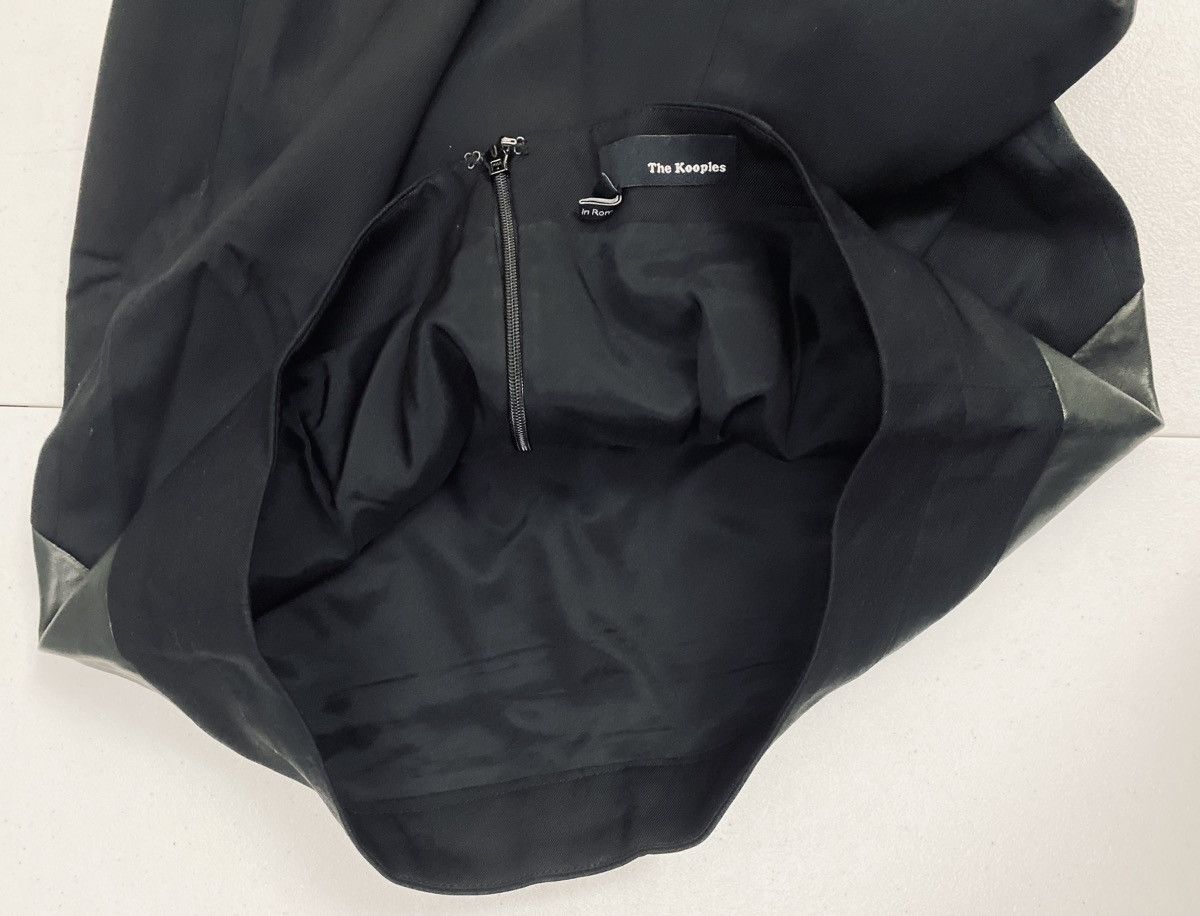 The Kooples The Kooples Black Wool Lambskin Panel Kangaroo Pocket 42 FR Size 30" / US 8 / IT 44 - 7 Thumbnail