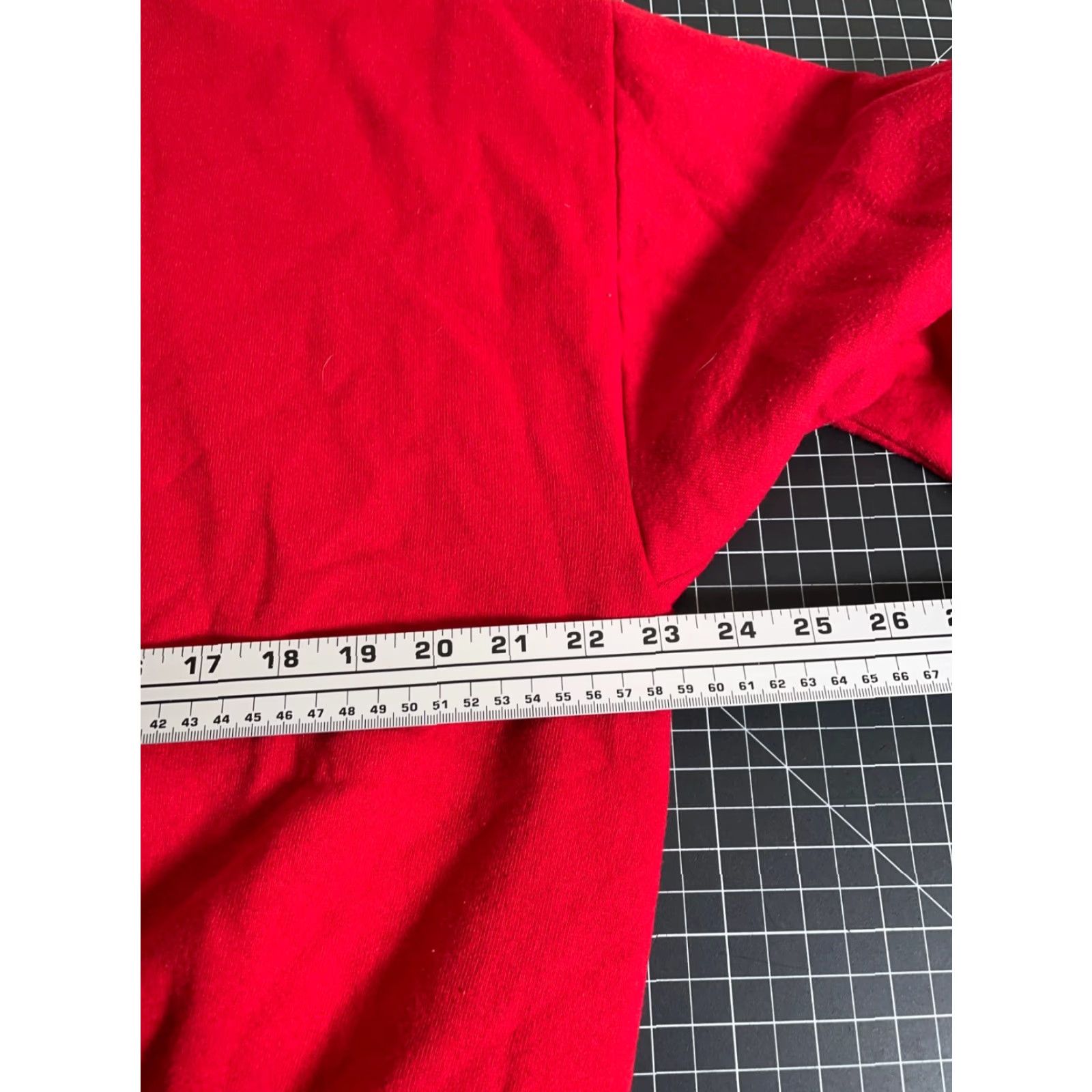 Jerzees VINTAGE Winnie The Pooh Sweatshirt Jerzees XL Red Embroidered Cotton Polyester Fleece Crew Neck Pullover Disney 90s Cartoon Womens Size XL / US 12-14 / IT 48-50 - 5 Thumbnail